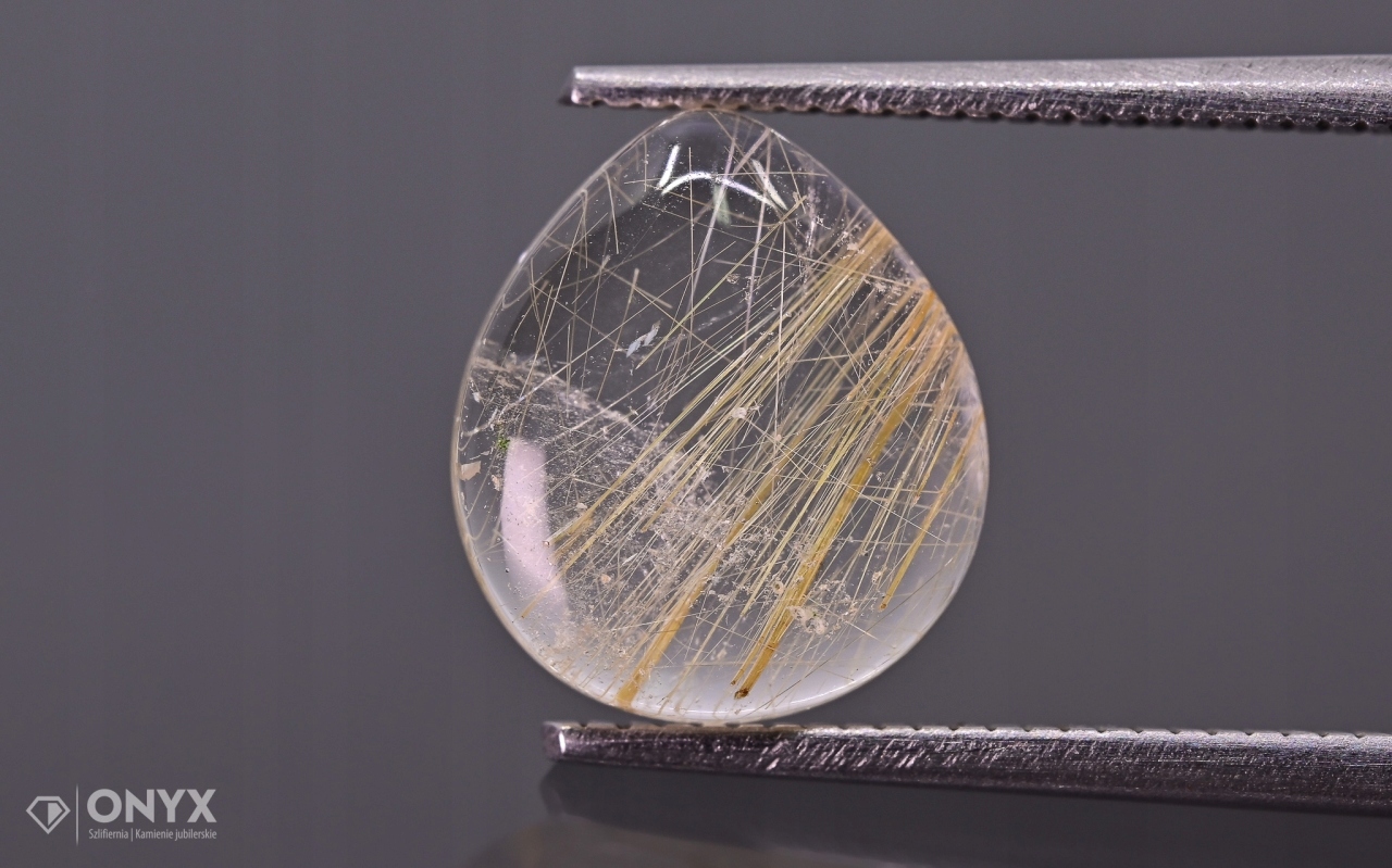 Křemen s rutilem nízký kabošon slza 10x9 mm