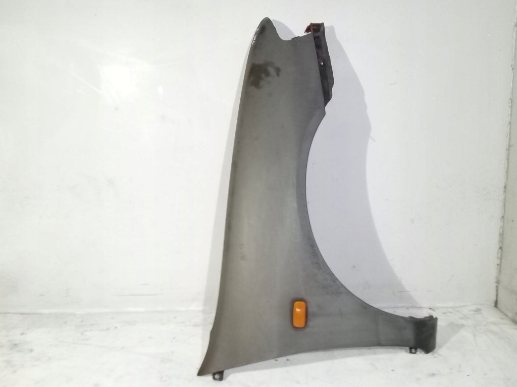 Nissan Primera P11 Aile Droite