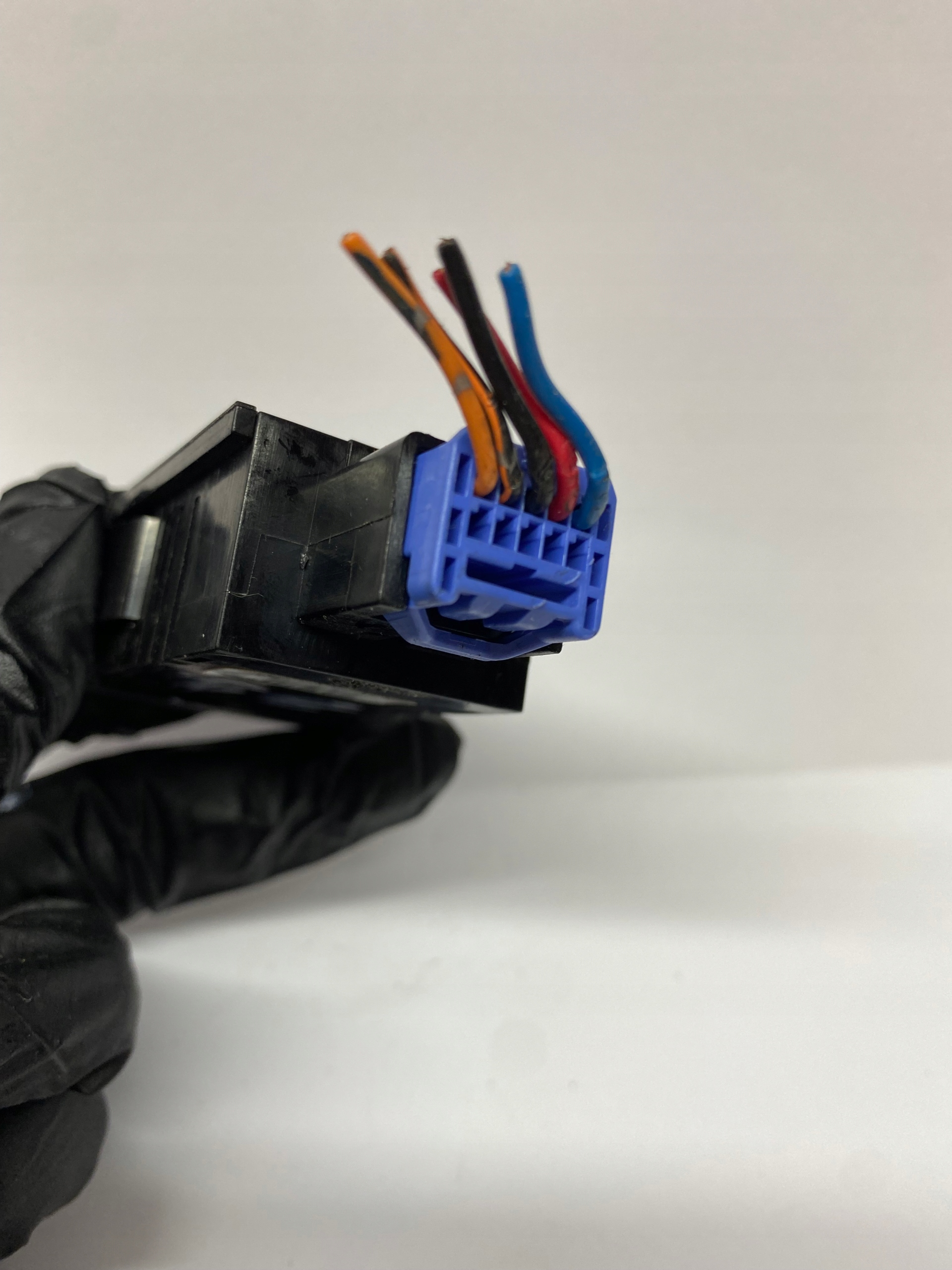 switch 04057810 Mazda 3 and (2003-2009)