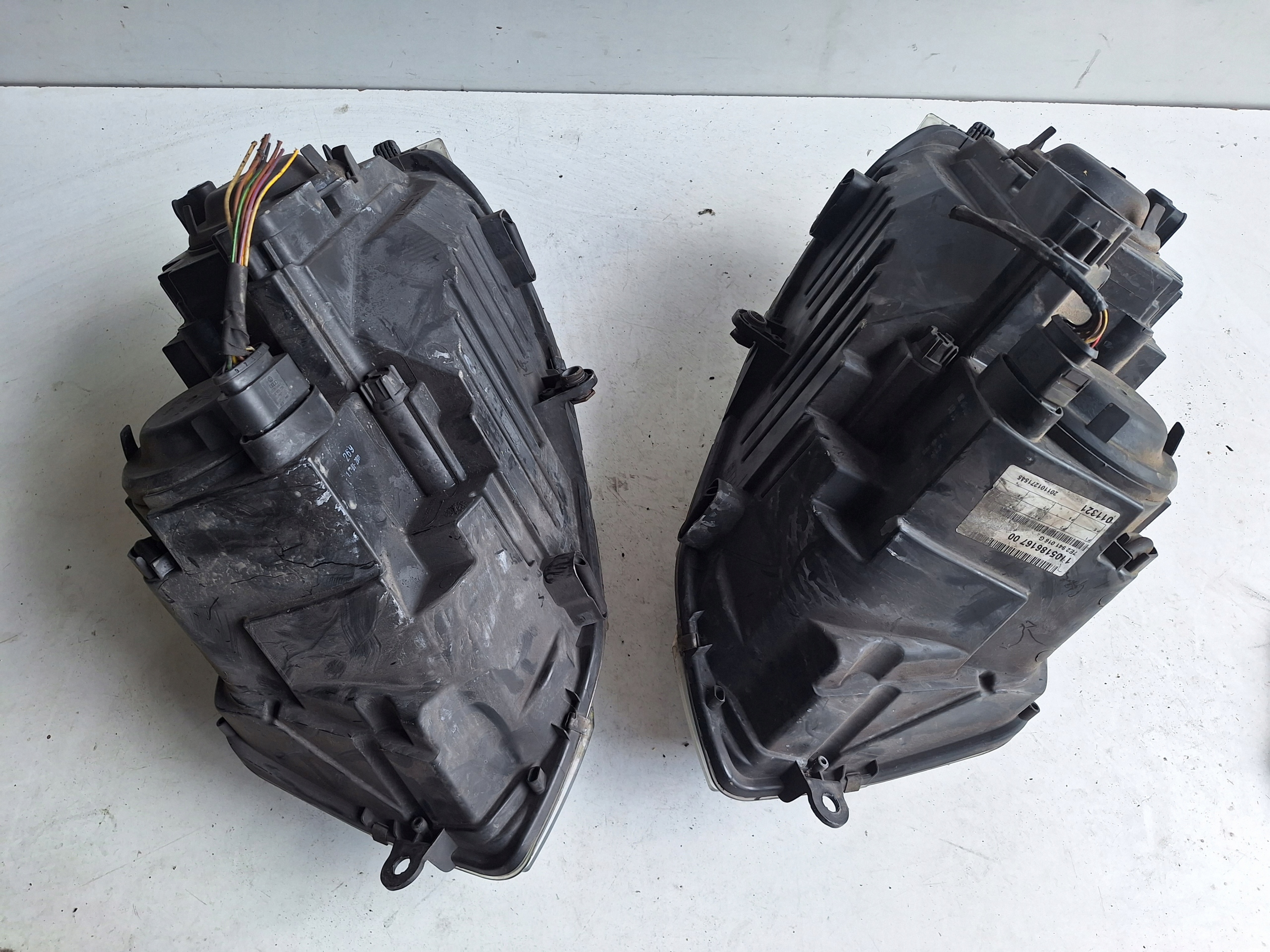 VOLKSWAGEN TRANSPORTER T5 LIFT 10-15 light left UK
