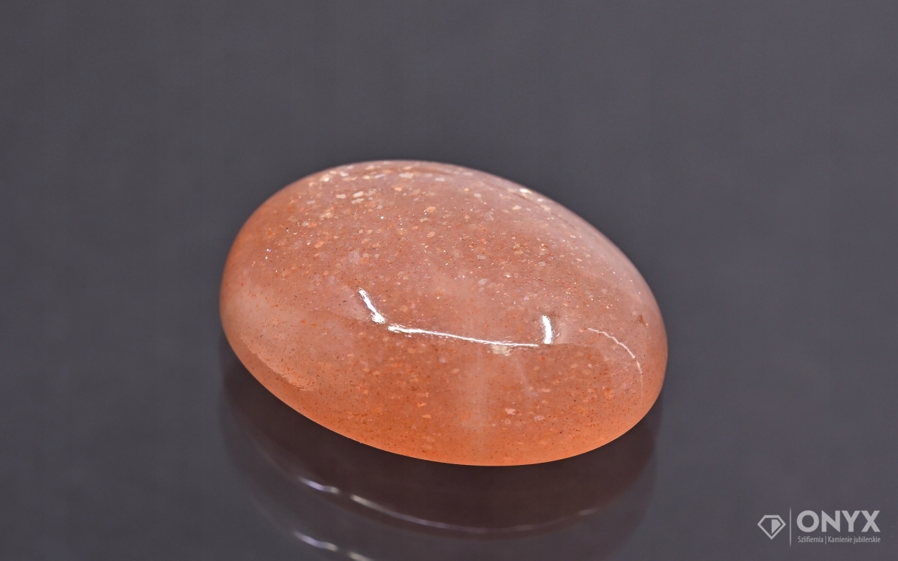 Solární kámen kabošon ovál 22x16 mm