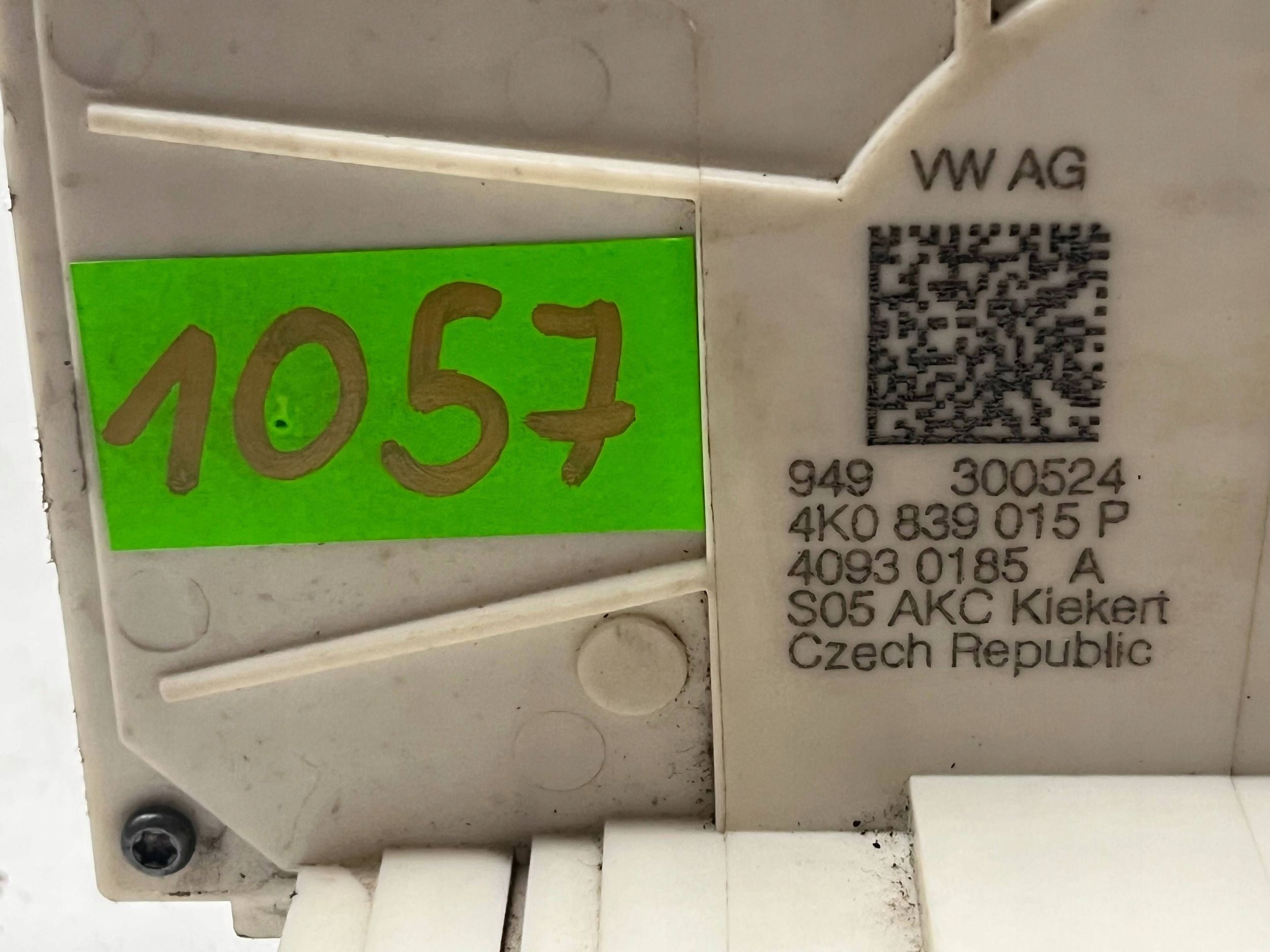 AUDI A6 A7 C8 lock door left rear part 4K0839015P @M