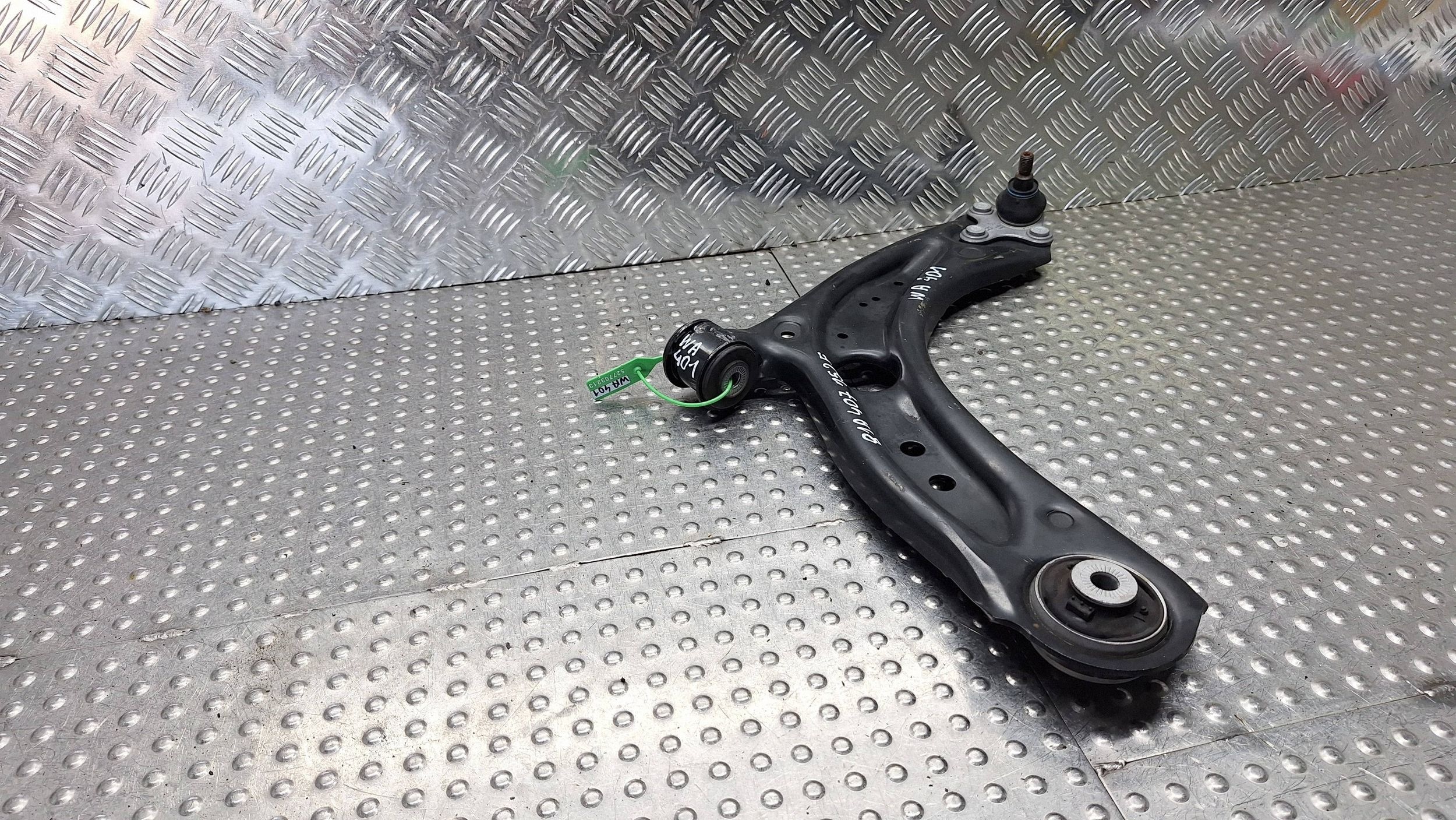 arm right front 81A407152F AUDI Q2 81A A3 8Y T-ROC