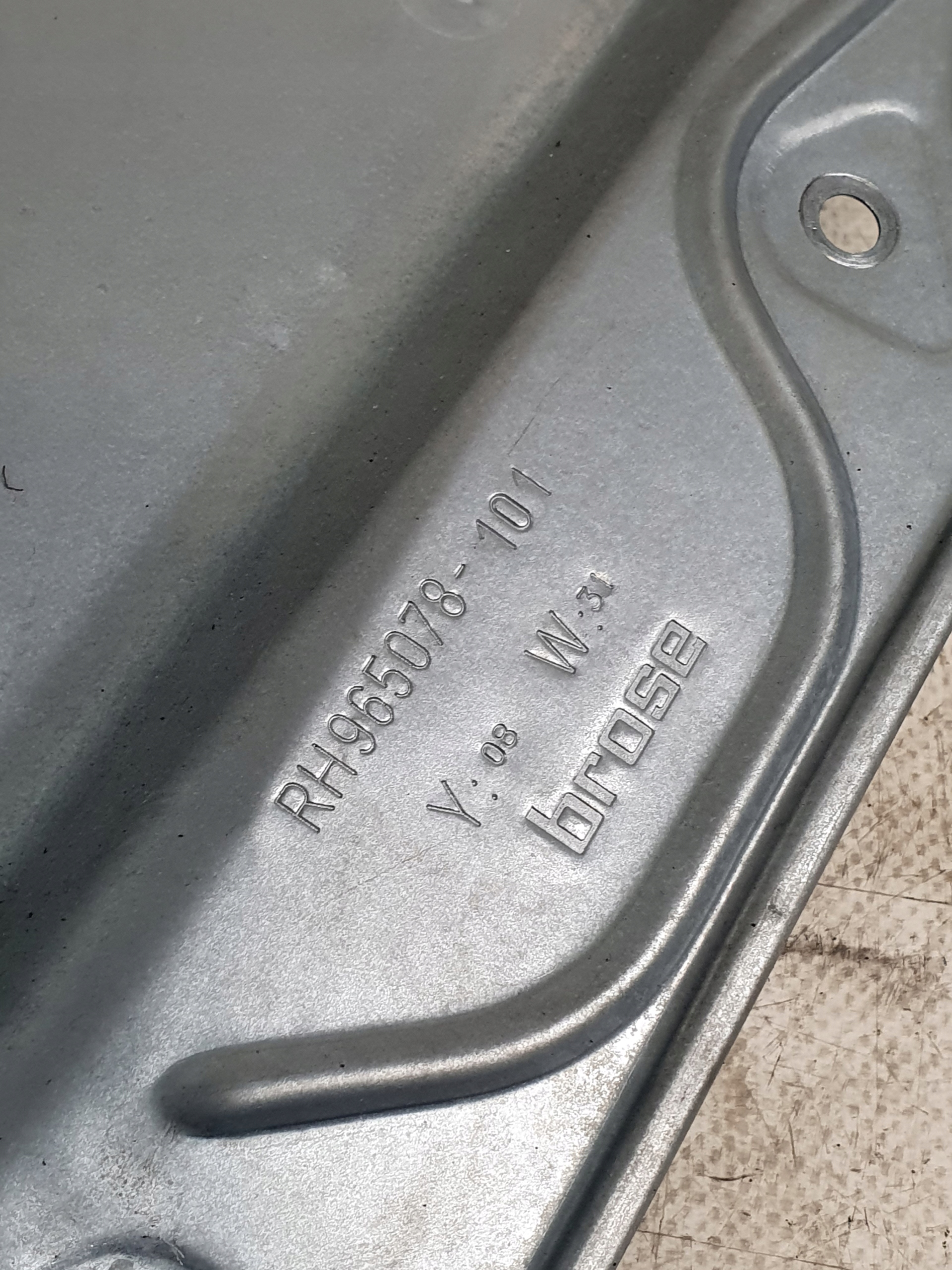 PODNIOSNIK windows right front OE 8M51R219A64AA FORD KUGA and 09r.