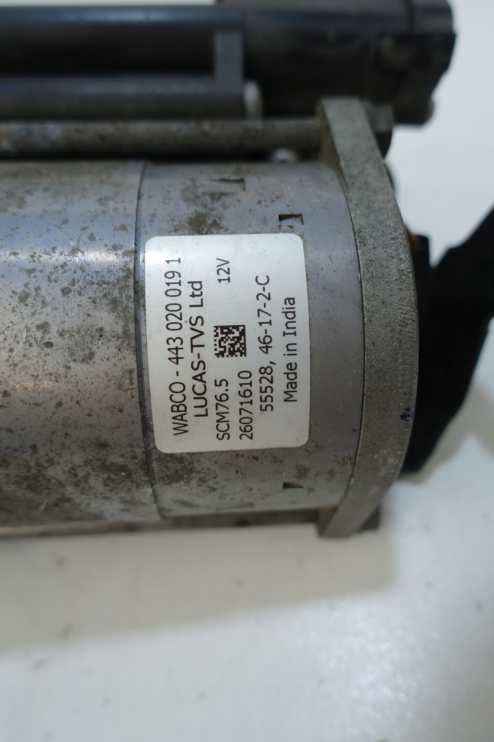 MERCEDES E-KLASA W213 2013- compressor; springing A2133200004