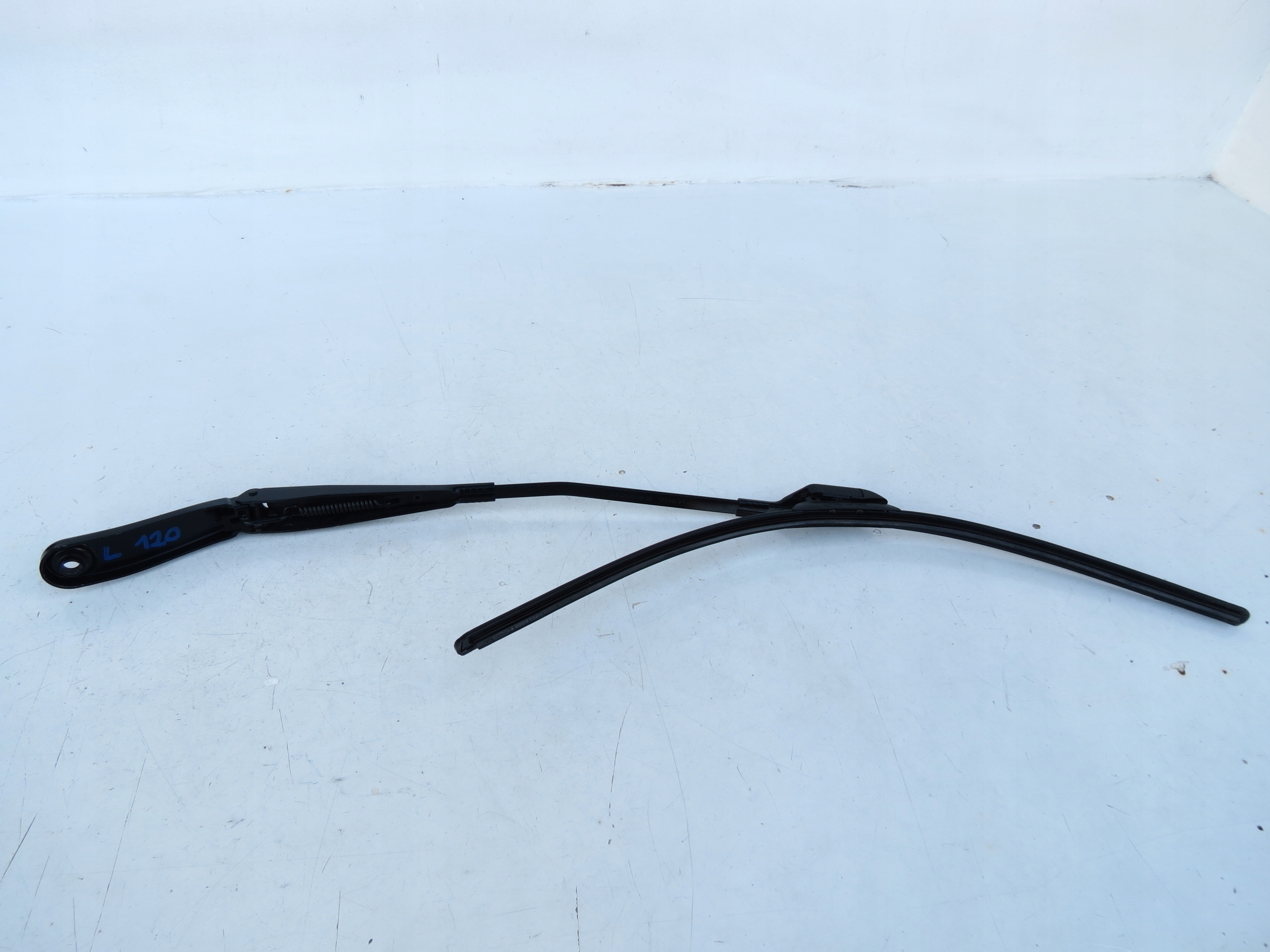wiper arm left left front front EUROPA 30753525 VOLVO XC60 and