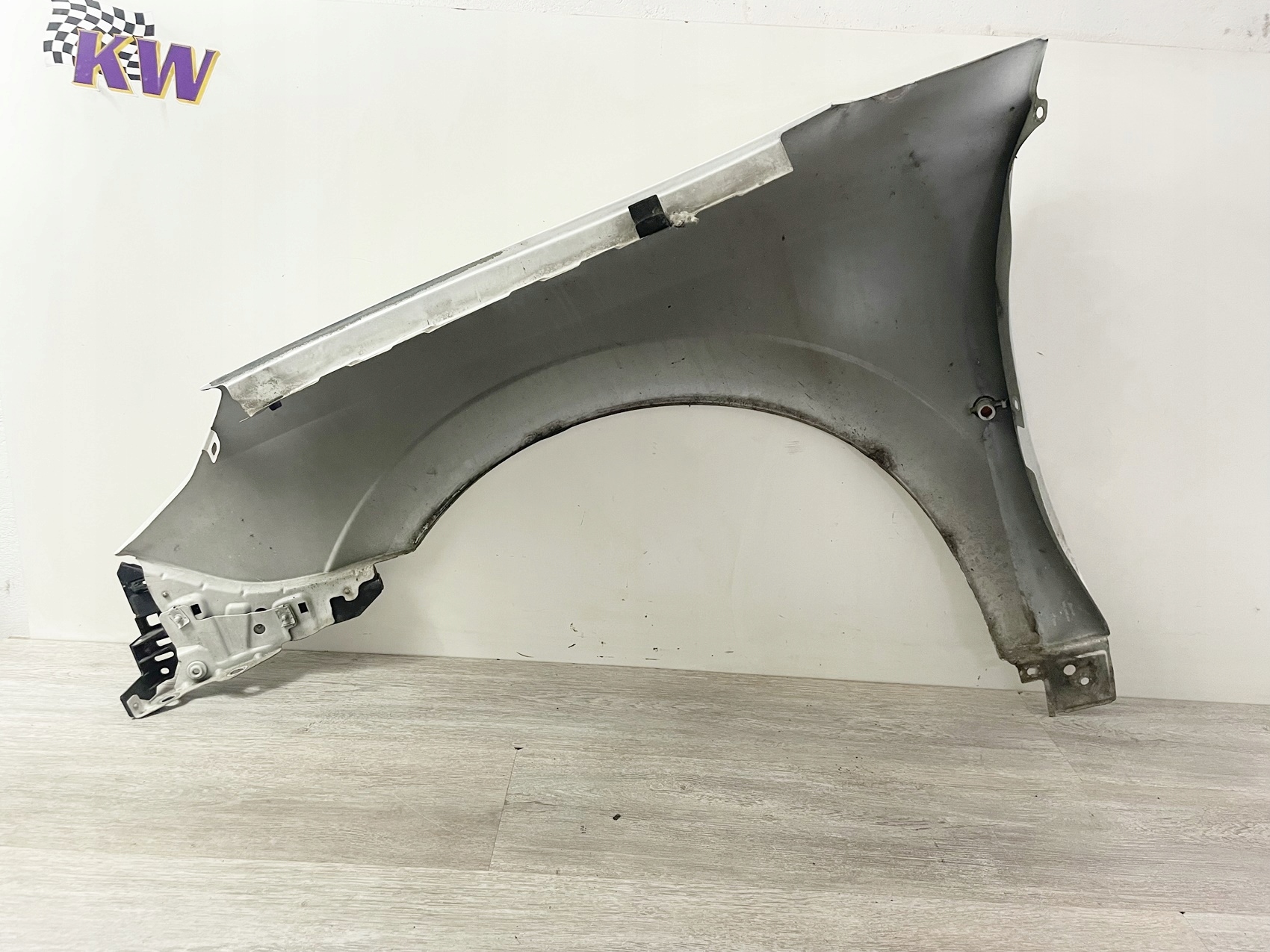 VECTRA C SIGNUM BŁOTNIK PRZEDNI PRAWY LIFT Z474 Kolor biały