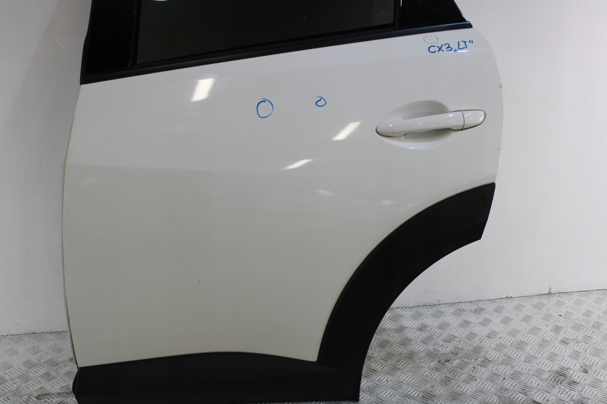 door left rear part left rear. complete MAZDA CX3 CX-3 LIFT