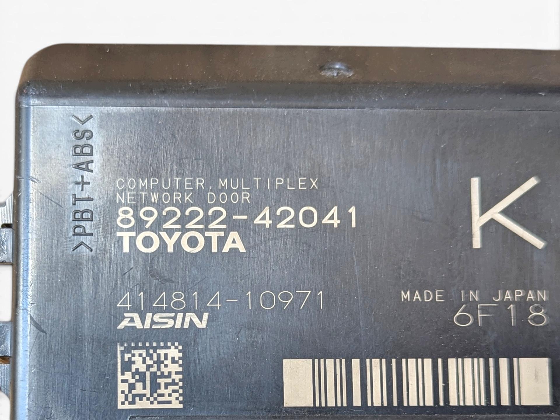 control unit bonnet boot Toyota RAV4 4 XA40 facelift 2016 89222-42041