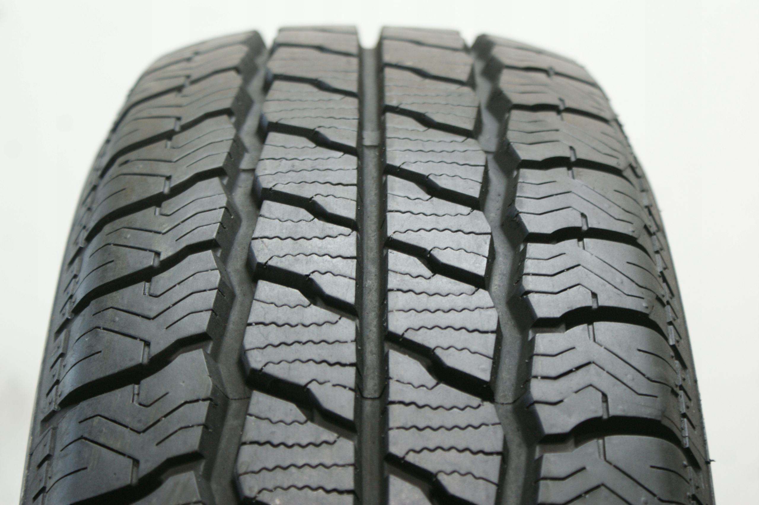 225 / 70R15C MAXXIS VANSMART AS AL2, 9,5 мм 2020г