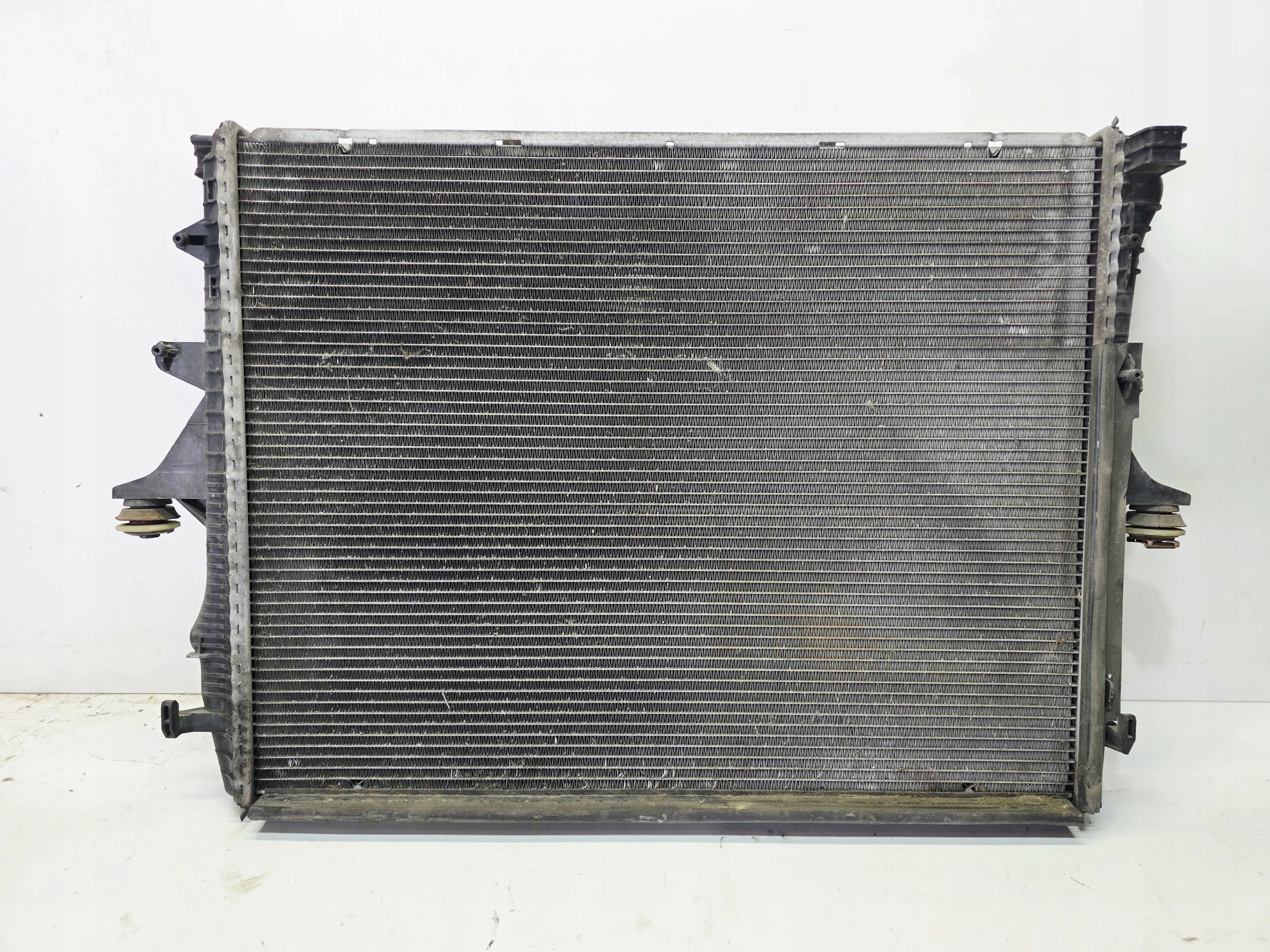 water cooler AUDI Q7 4L 3.0 TDI 7L0121253A
