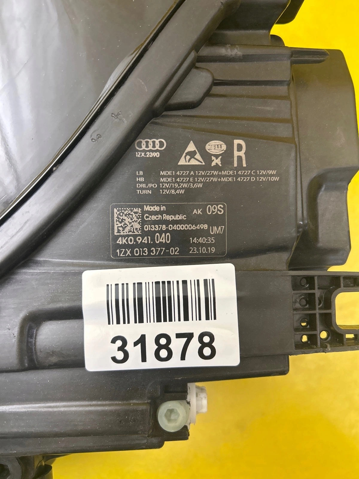 light right Audi A6 C8 4K Full Led 4K0941040