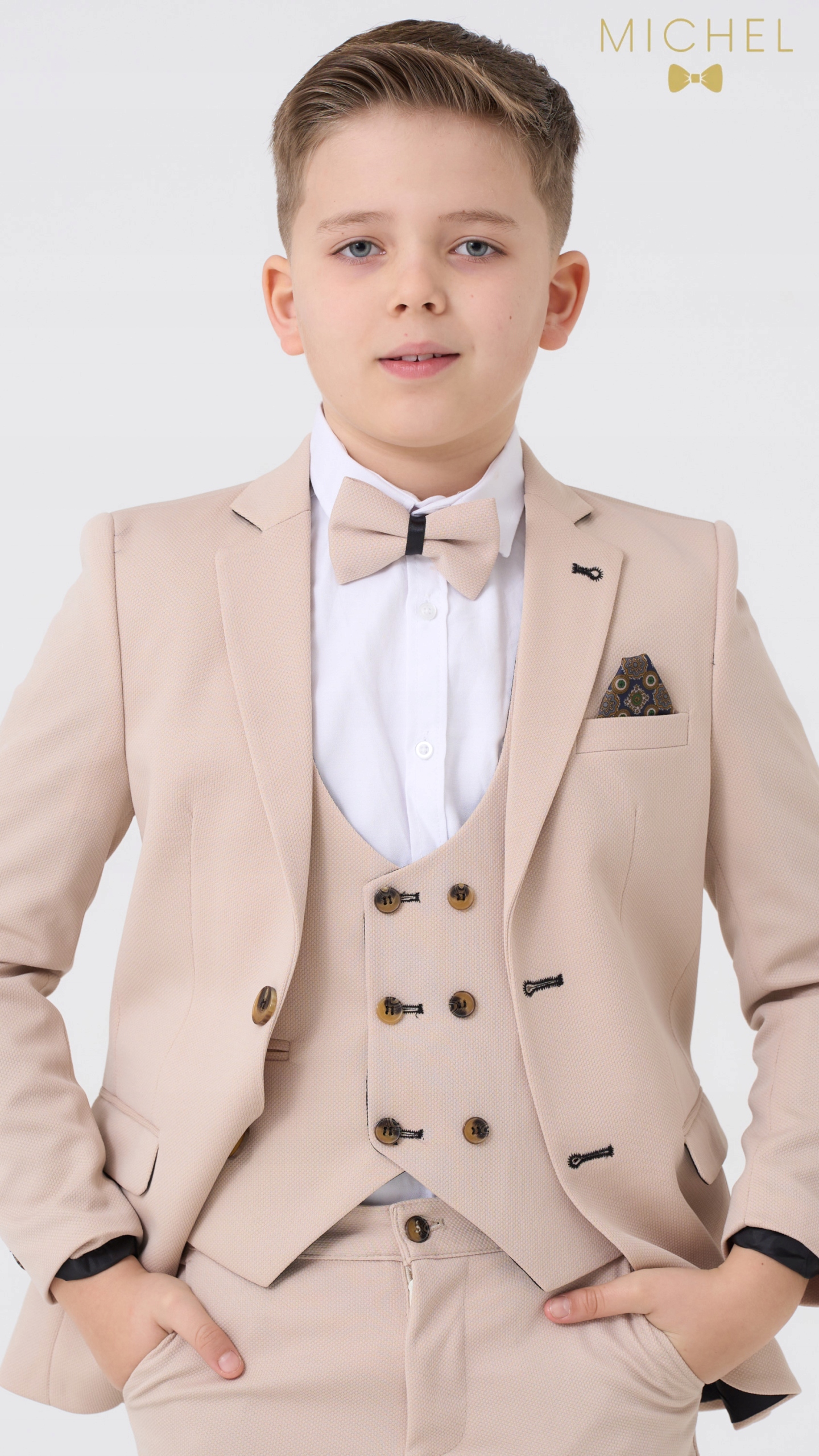 GARNITUR chłopięcy VALENTINO - 152 Kolor beżowy