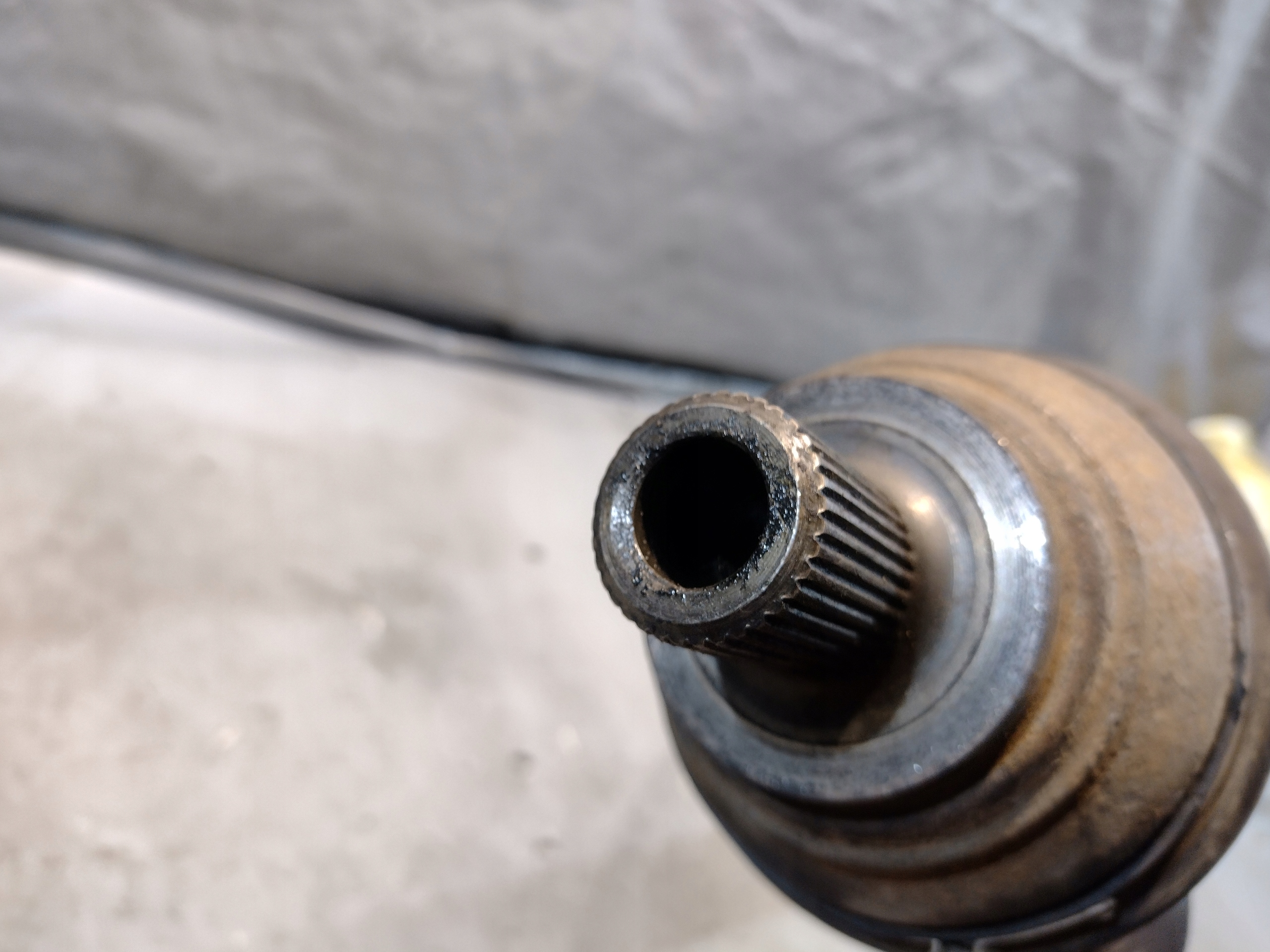semi-axis right Volkswagen Passat B6 2,0TDI