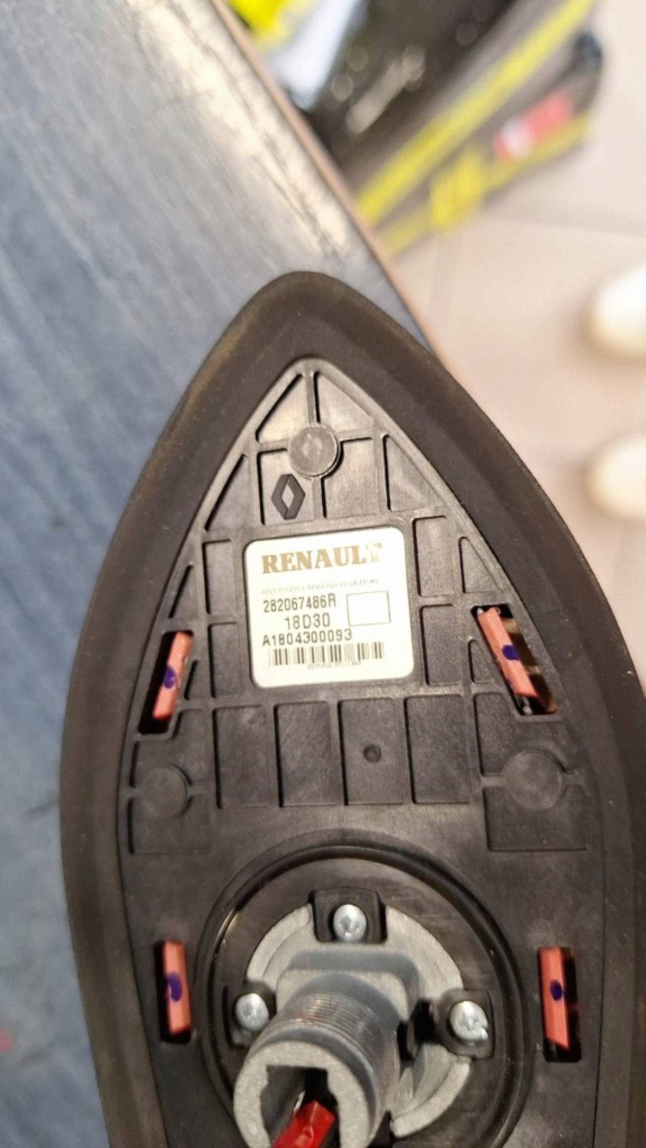 Antenne GPS (pletwa) Renault Kadjar 282067486R