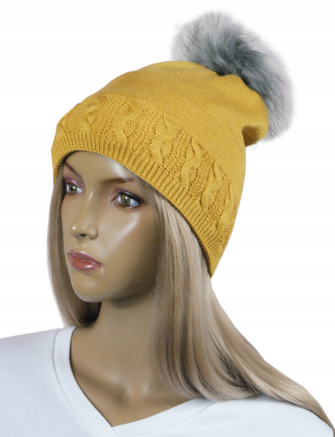 

Czapka damska Pompon polar # 55