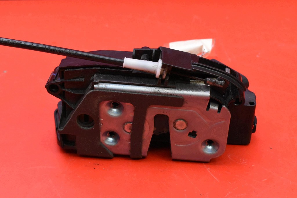 lock door right front front EU 8A6A-A21812-BF FORD FIESTA MK7 5D HB 08