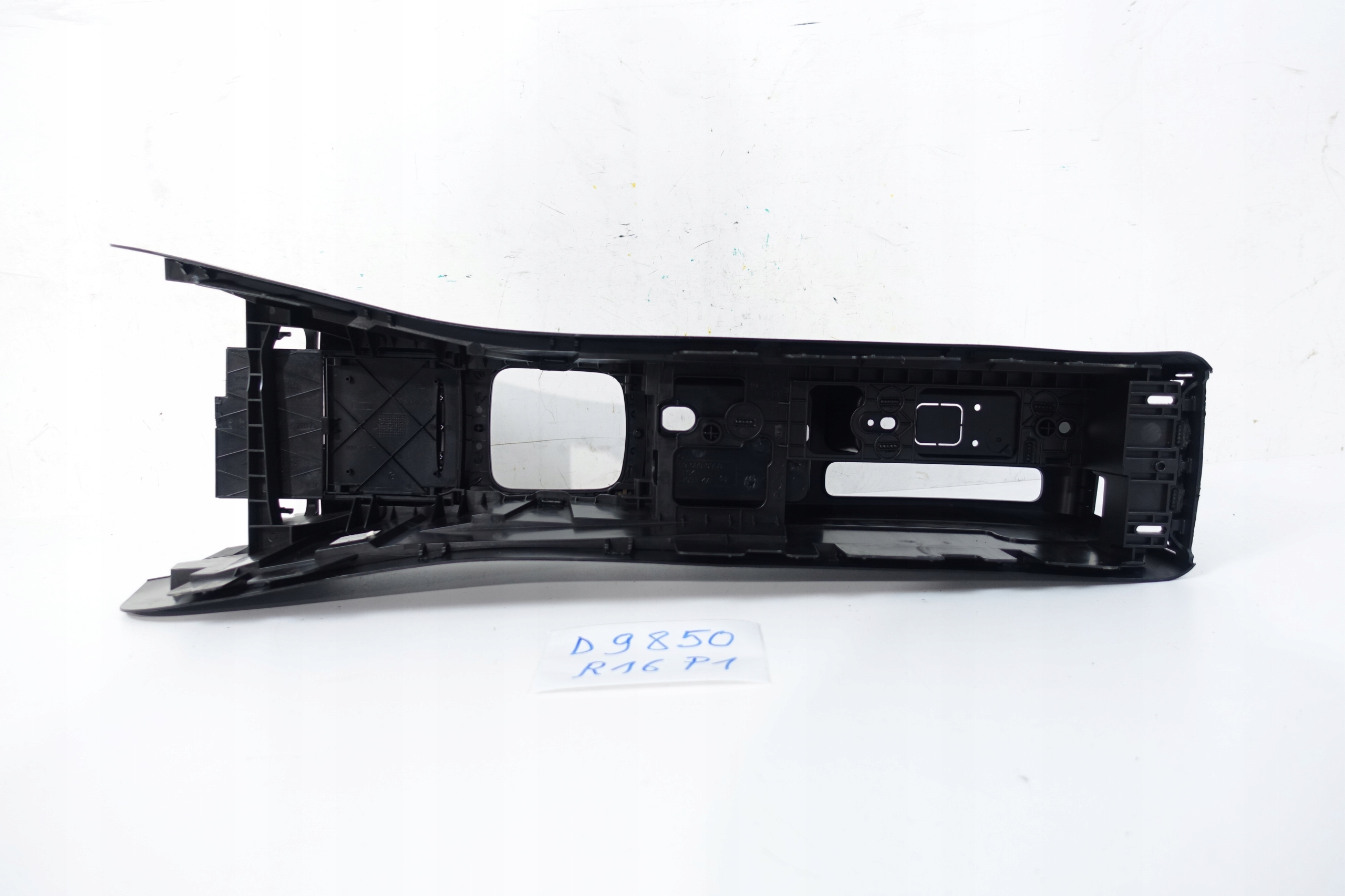 MERCEDES A W169 TUNEL mitte Handschuhfach A1696800350