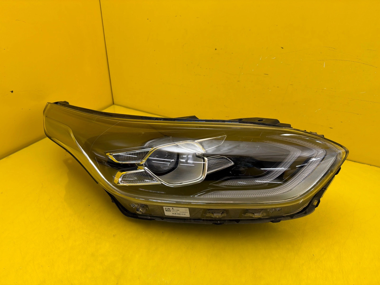 light right Kia Ceed 3 III Full Led 92102J7100