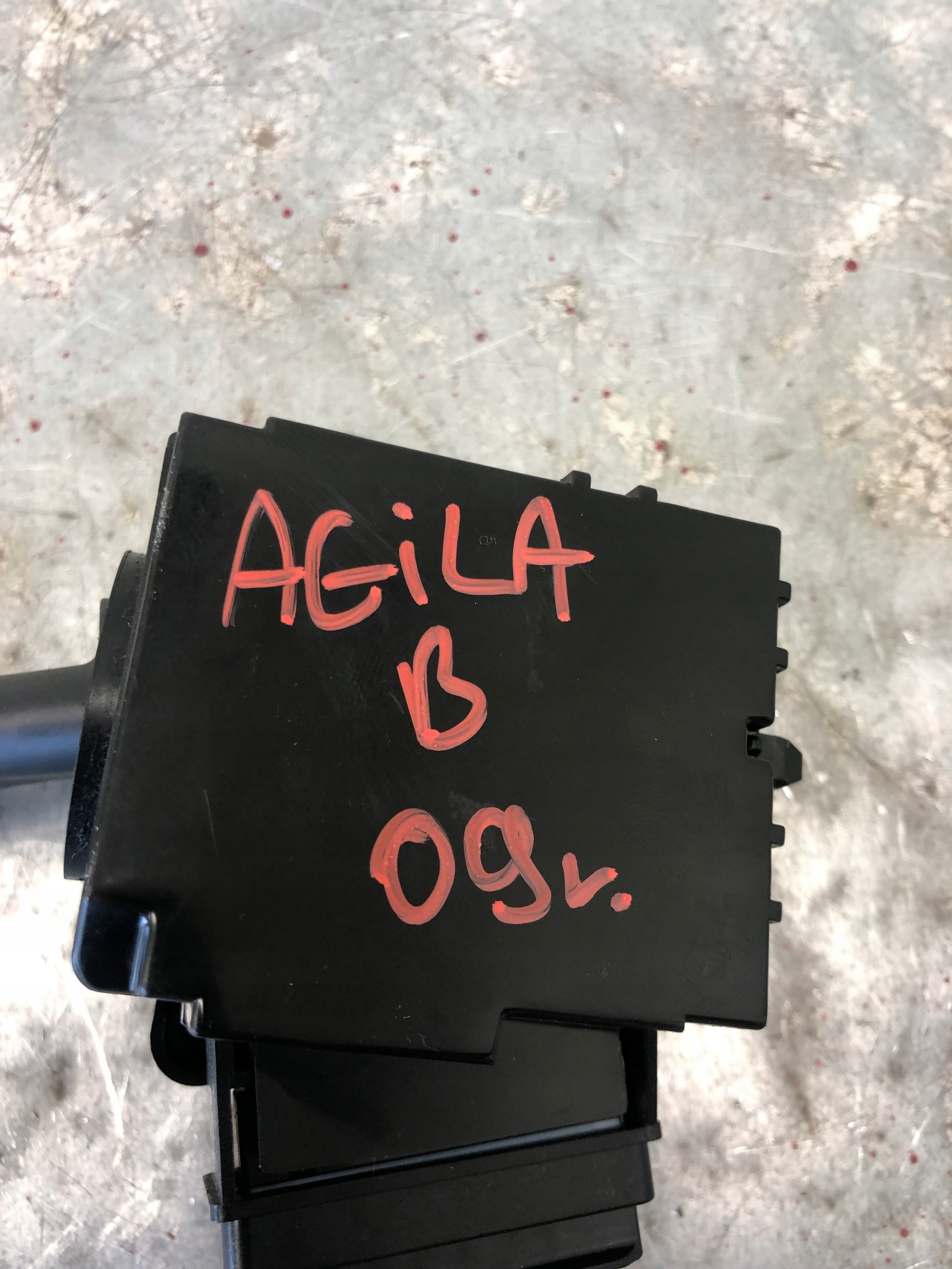 ručice brisača desna OPEL AGILA B