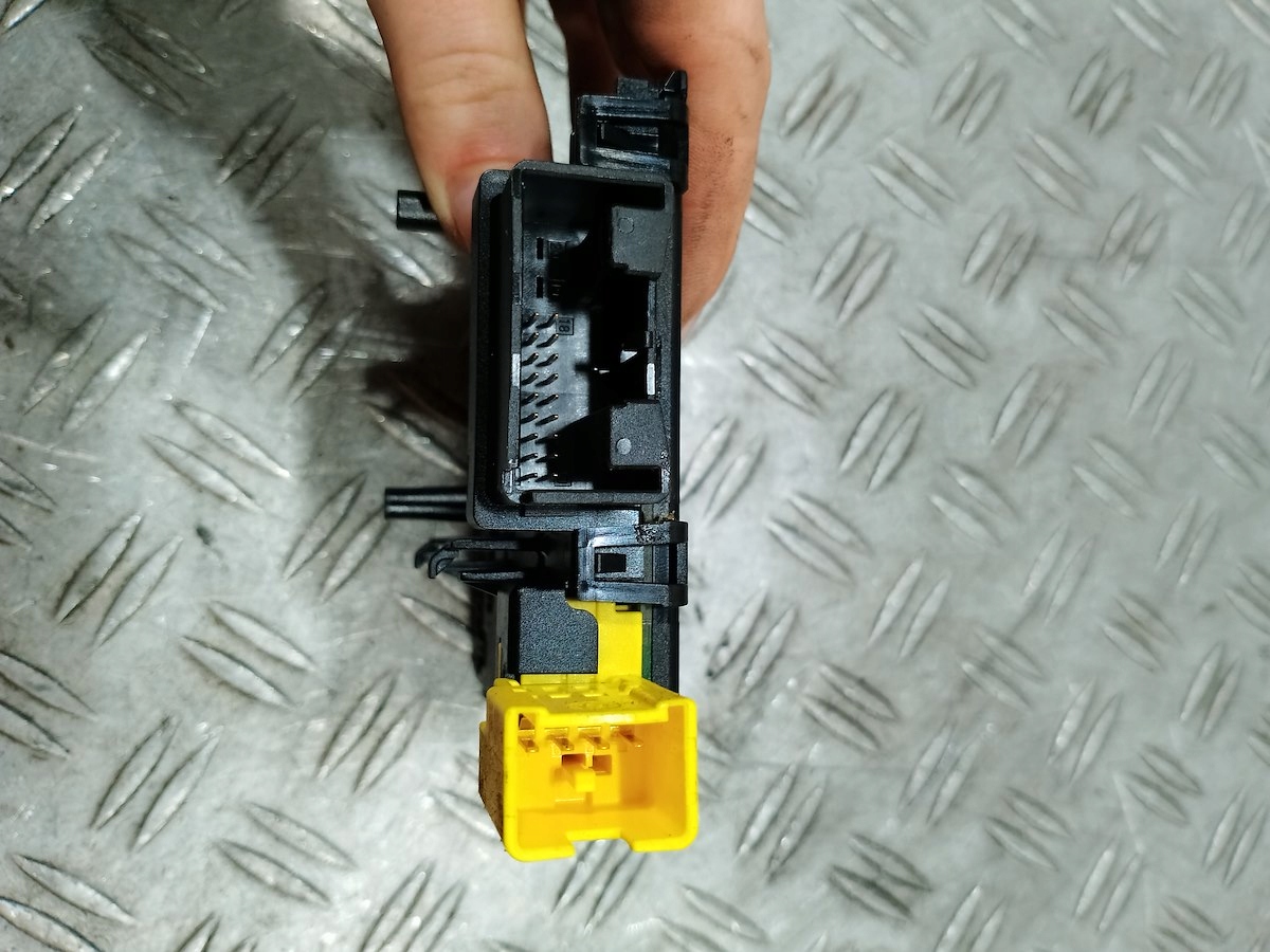 MODUŁ KĄTA SKRĘTU VW PASSAT B6 3C0953549E 2.0 TDI Producent części Volkswagen OE