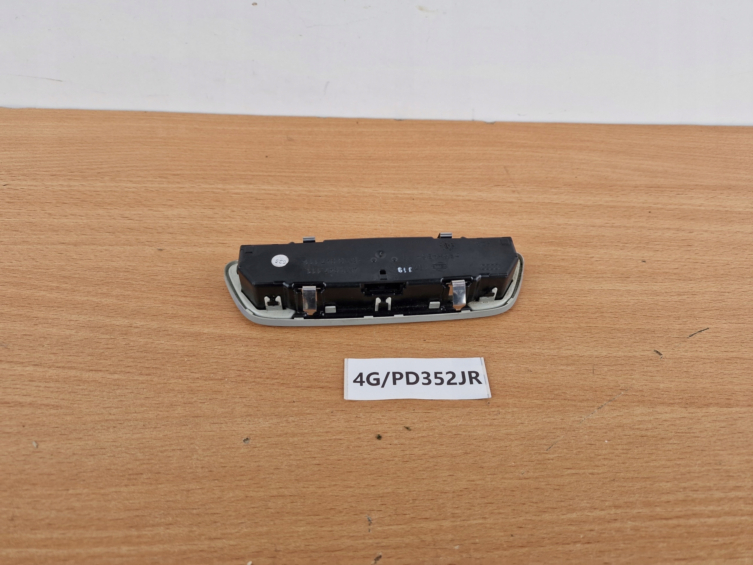 light OSWIETLENIE cabs AUDI Q7 Q8 4M A4 A5 8W