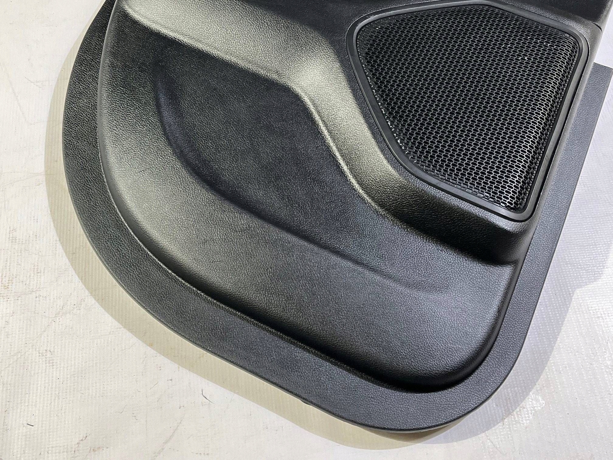 side upholstery door rear rear part left Quad Cab Dodge RAM 1500 2019