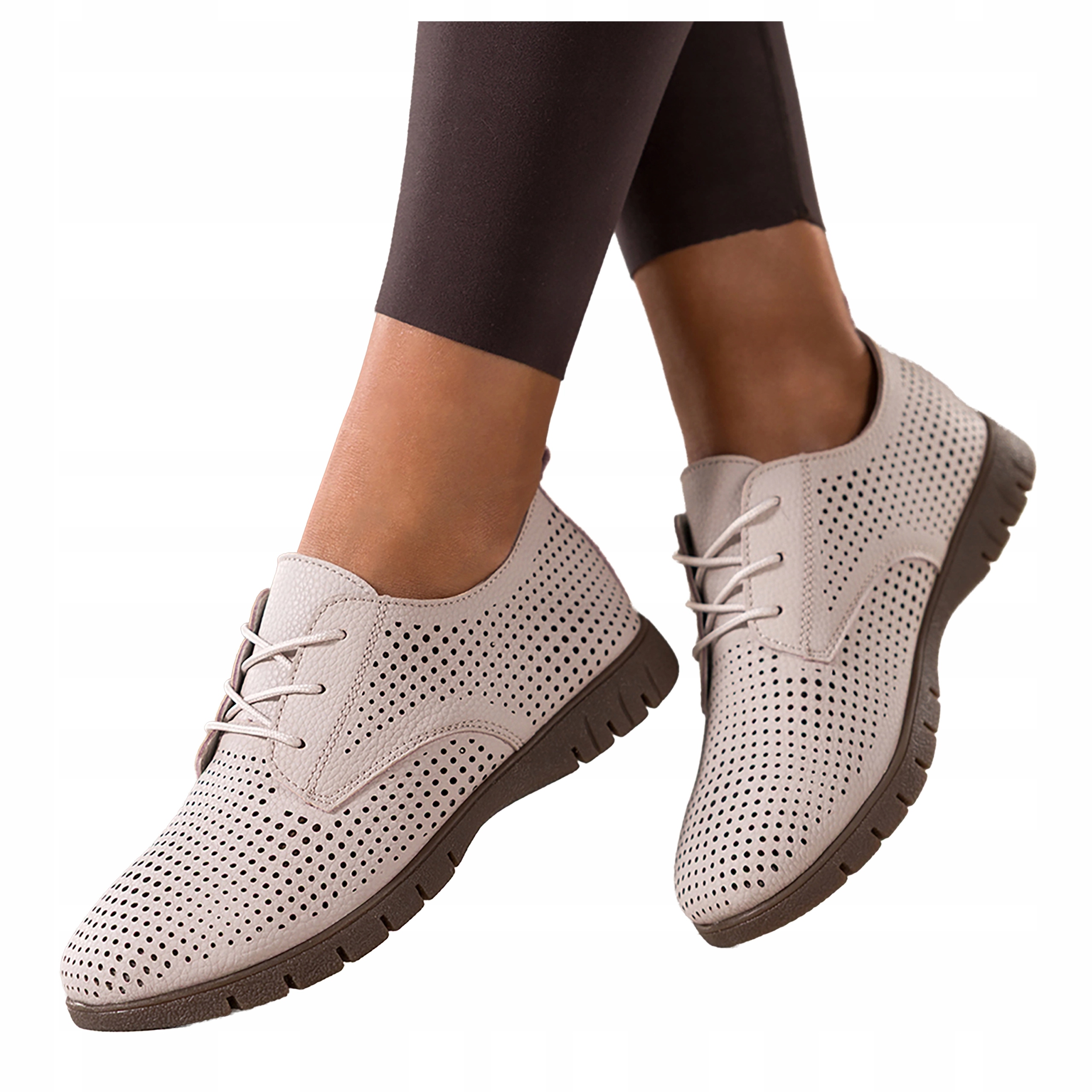 Pólbuty Béžové Dámské Kožené Elastická podrážka Šněrovací Ažurové vel. 40