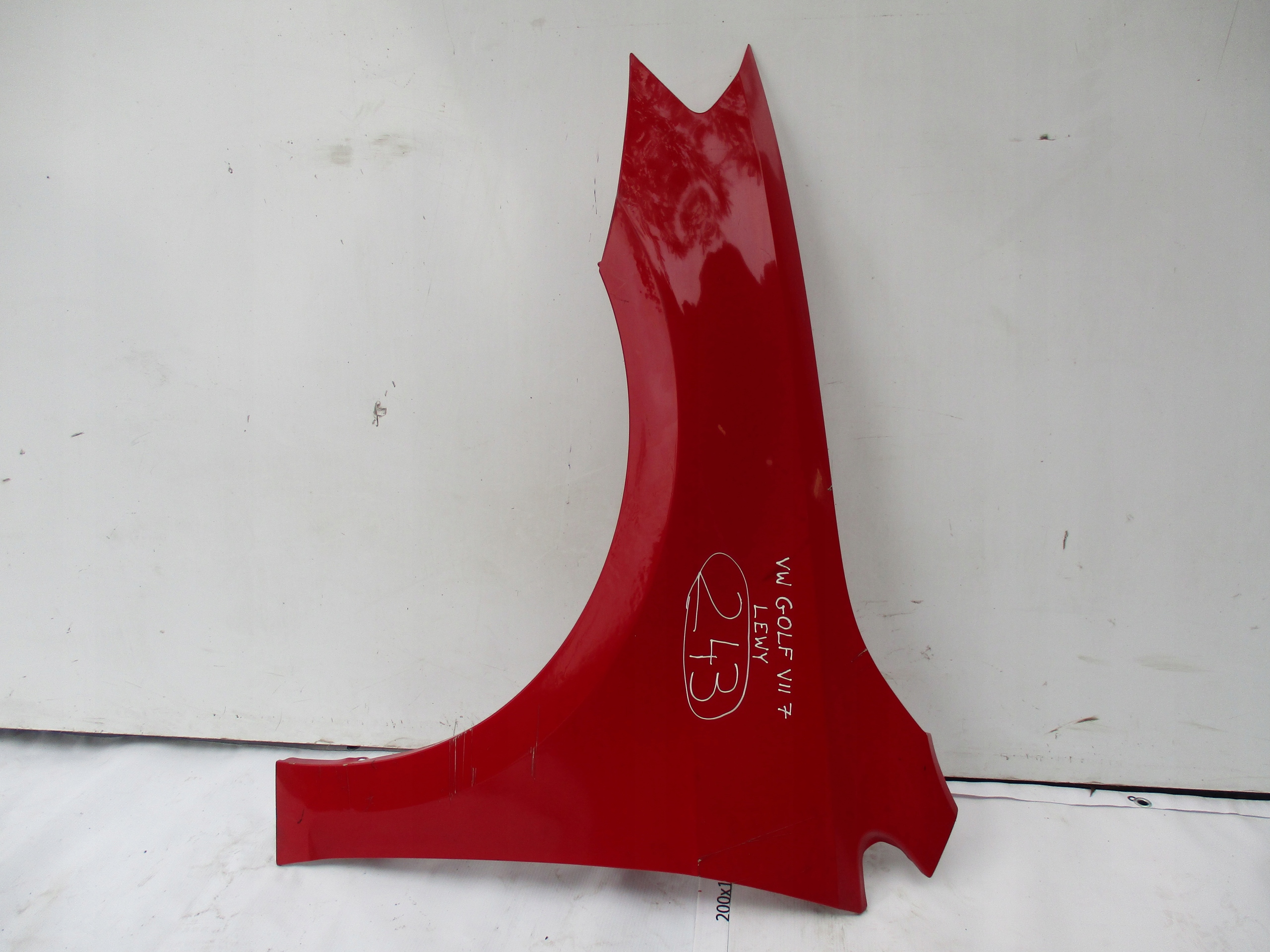 fender left front VW Golf VII