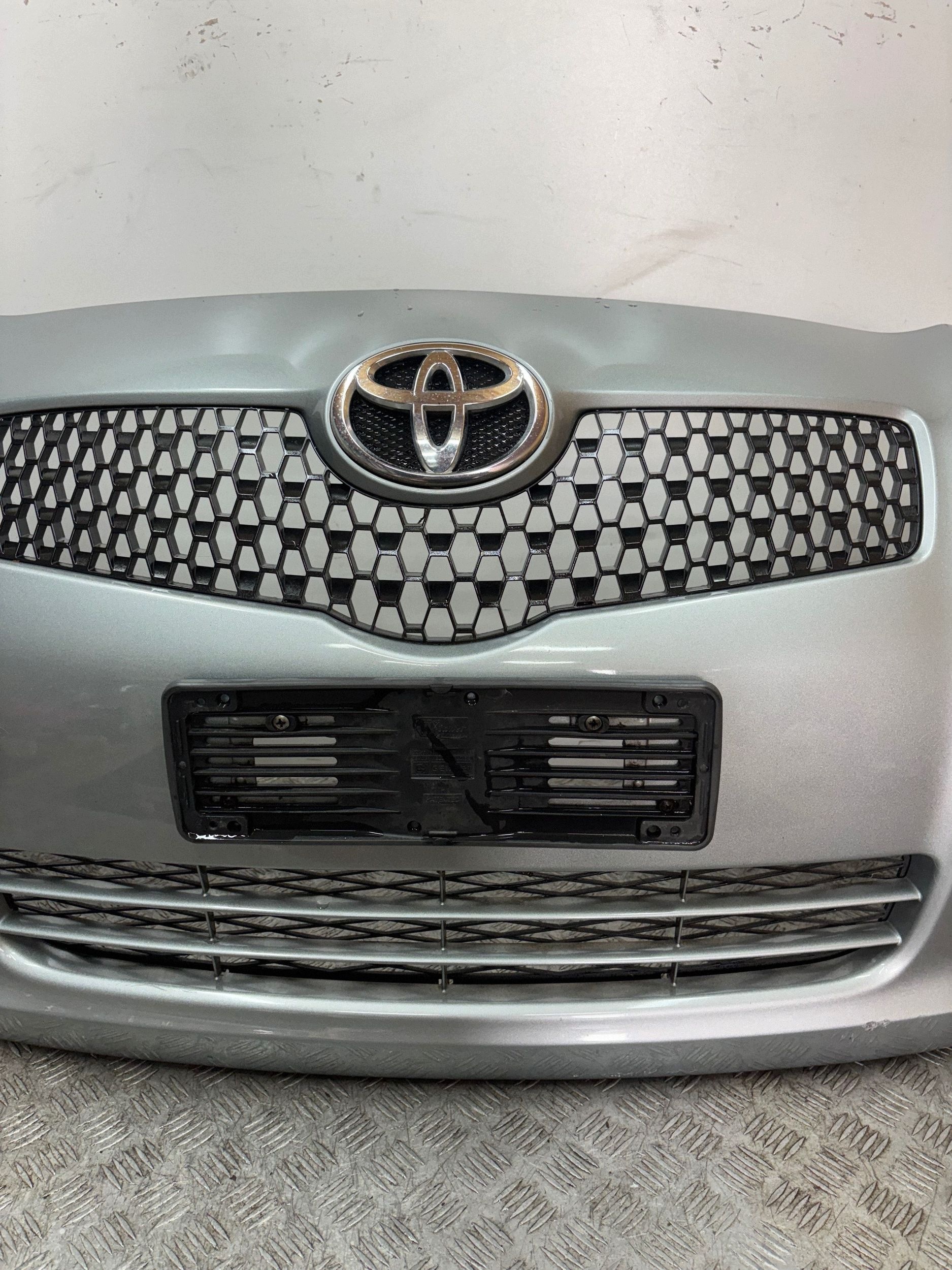 bumper front front TOYOTA YARIS II 2 05-09