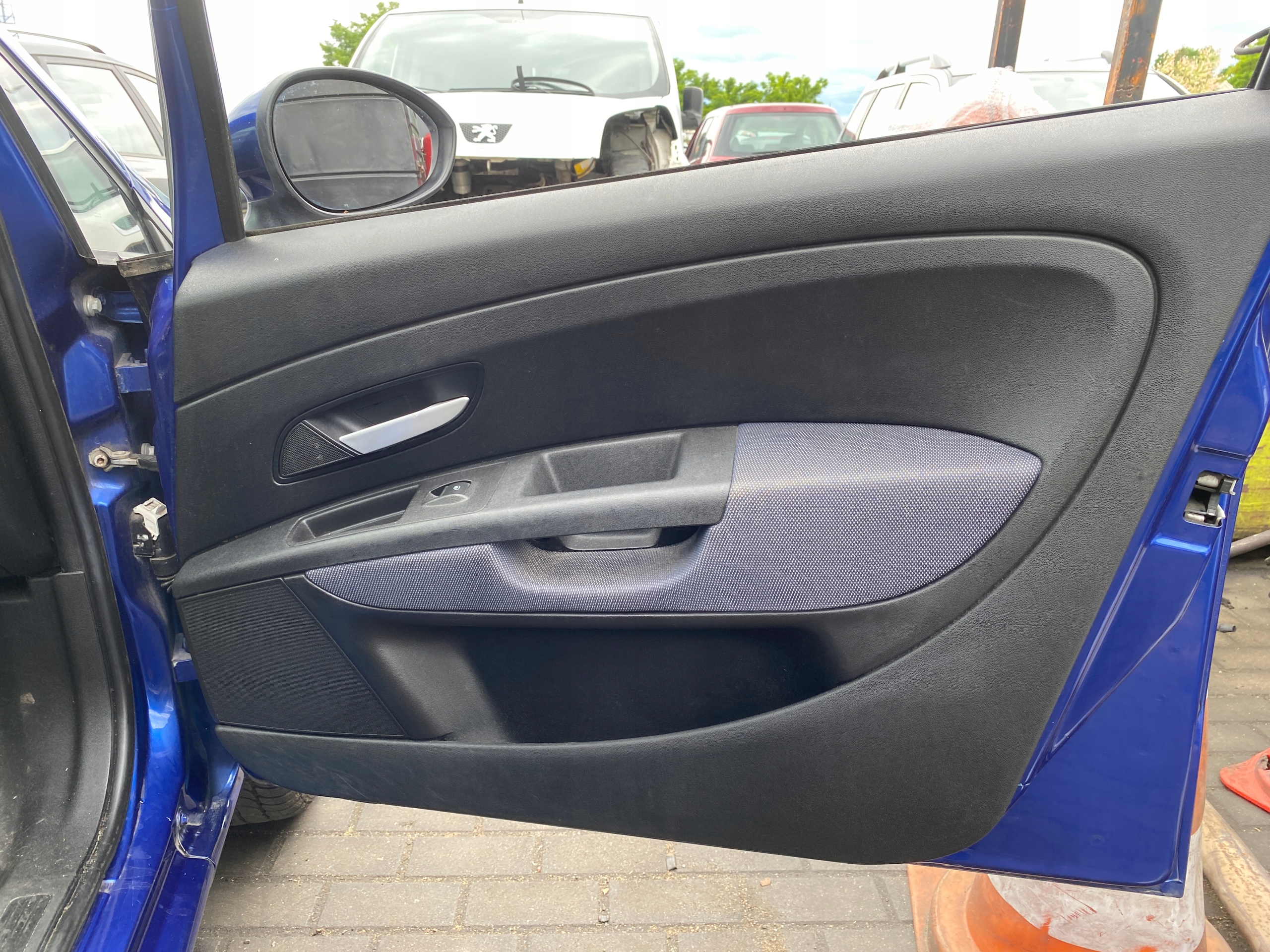 upholstery side right front Fiat Grande Punto 05-08