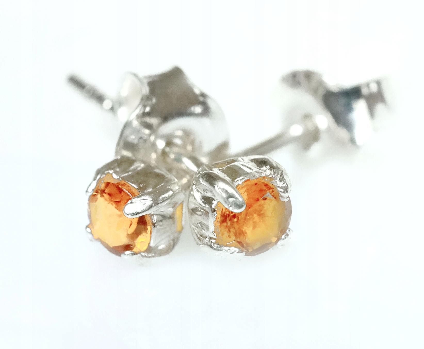 Malé Náušnice 4 mm Stříbro Kámen Citron