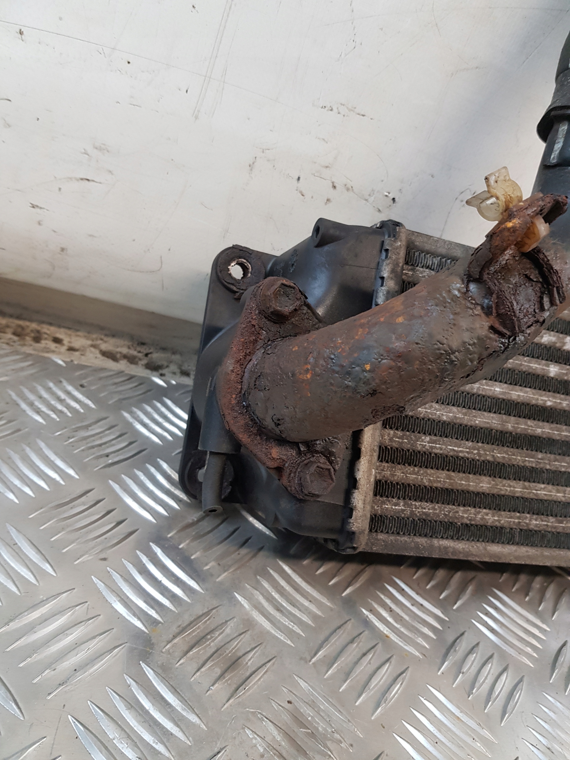 radiatore intercooler TOYOTA AURIS e 1.4D 07R