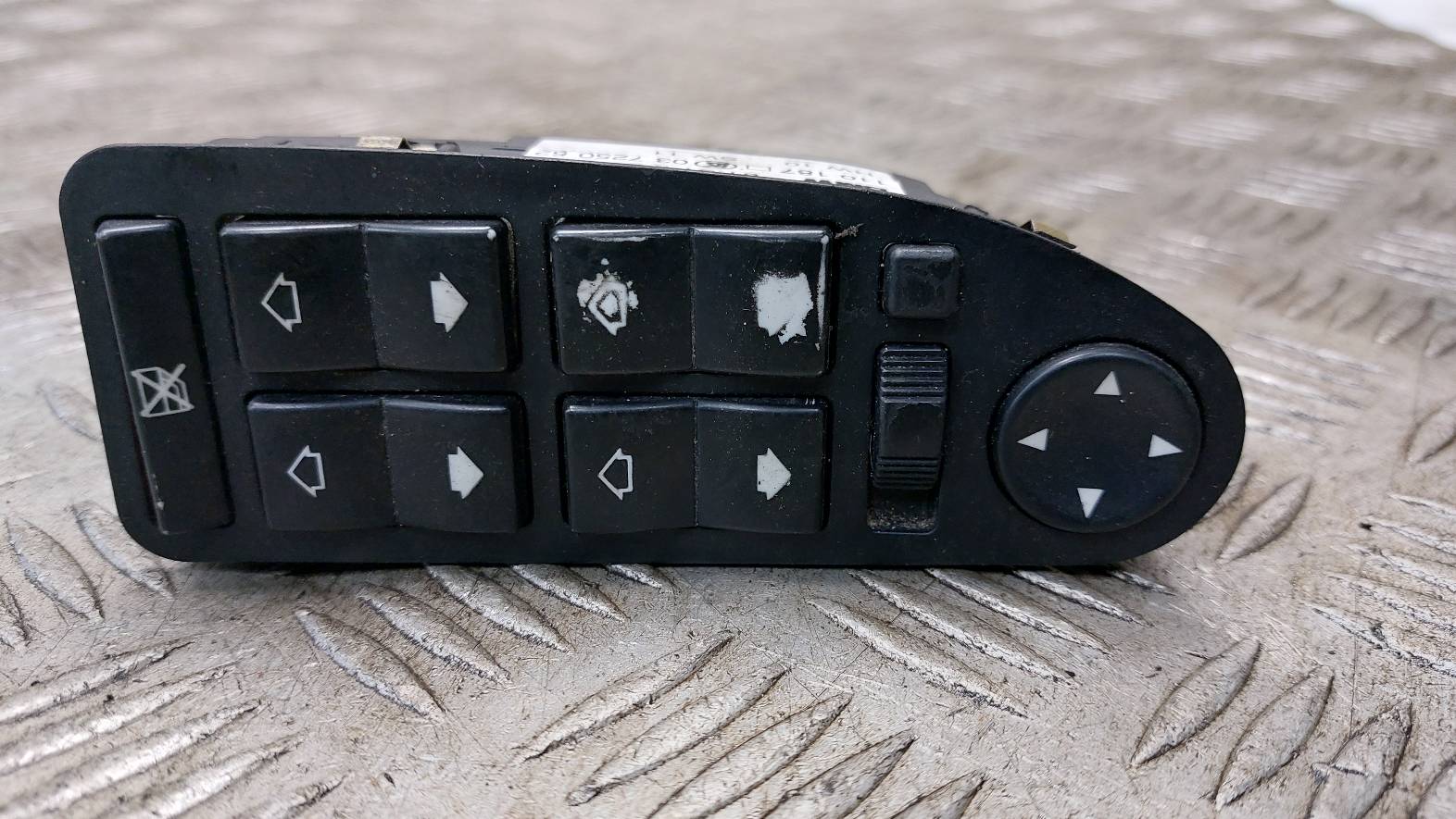 control panel of the window BMW E39 520D 6904301 mirror control switch