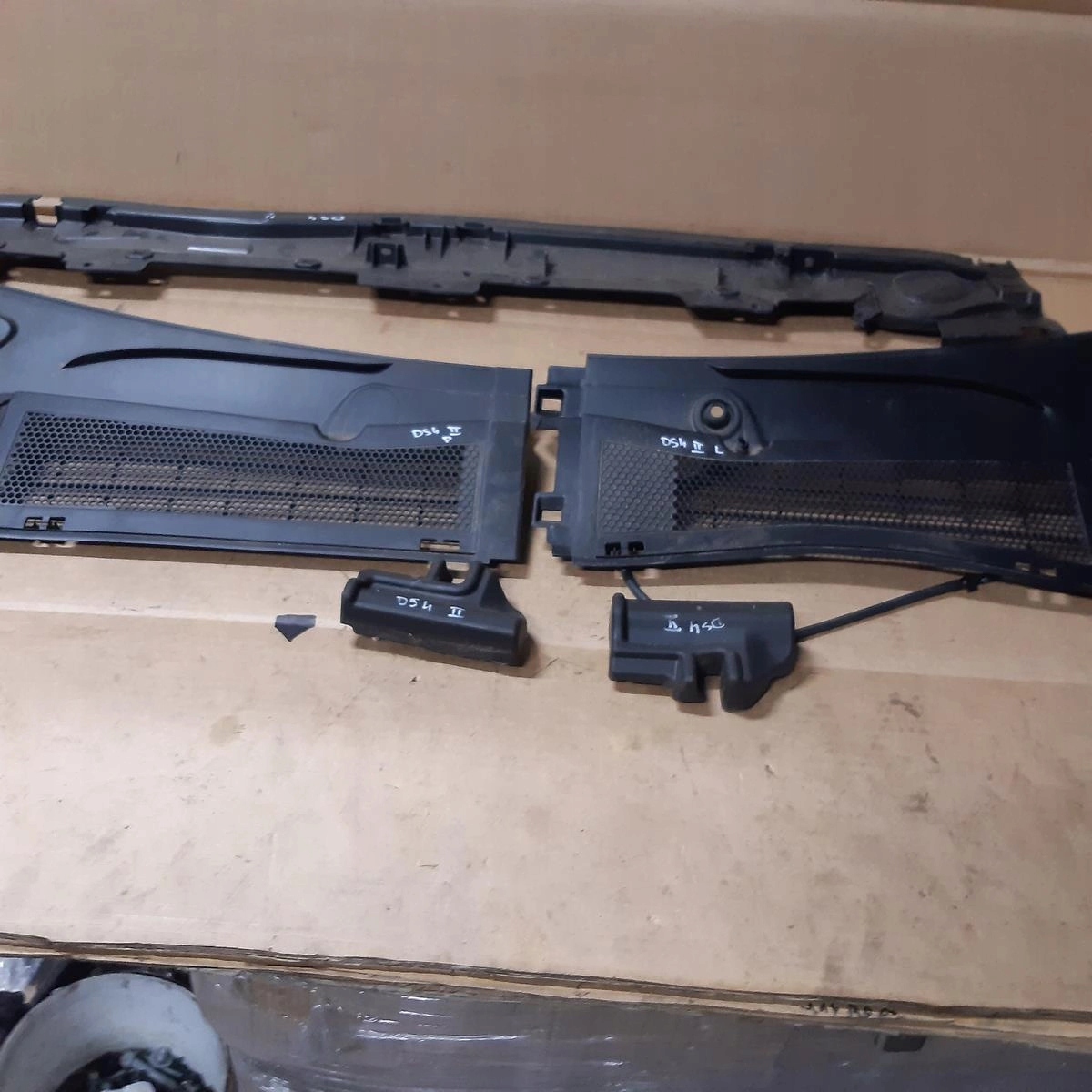 DS4 II Crossback Podszybie Lewe Prawe Kompletne Producent części Inny