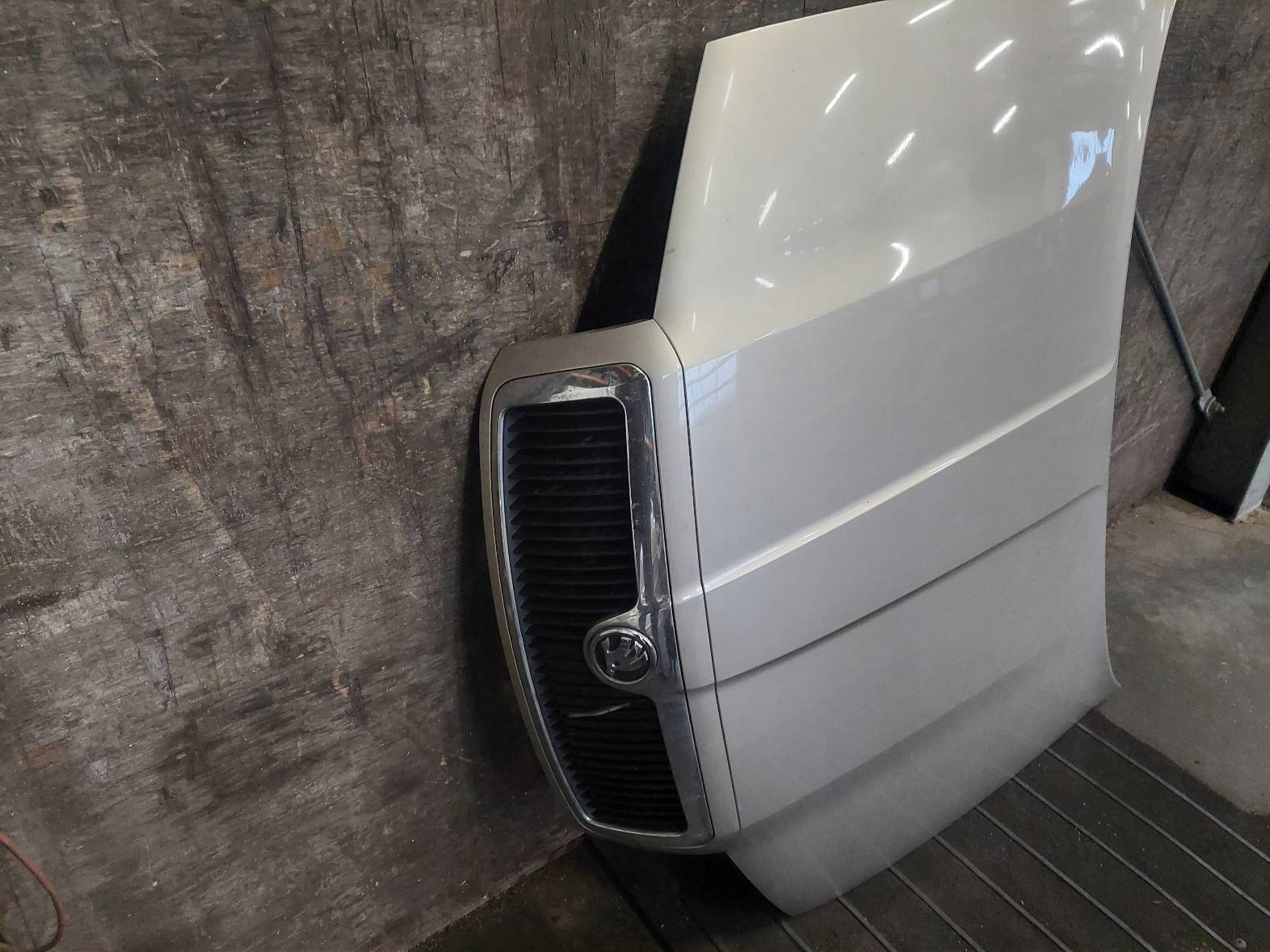 complete front bonnet bumper light XENON SKODA SUPERB and 9201