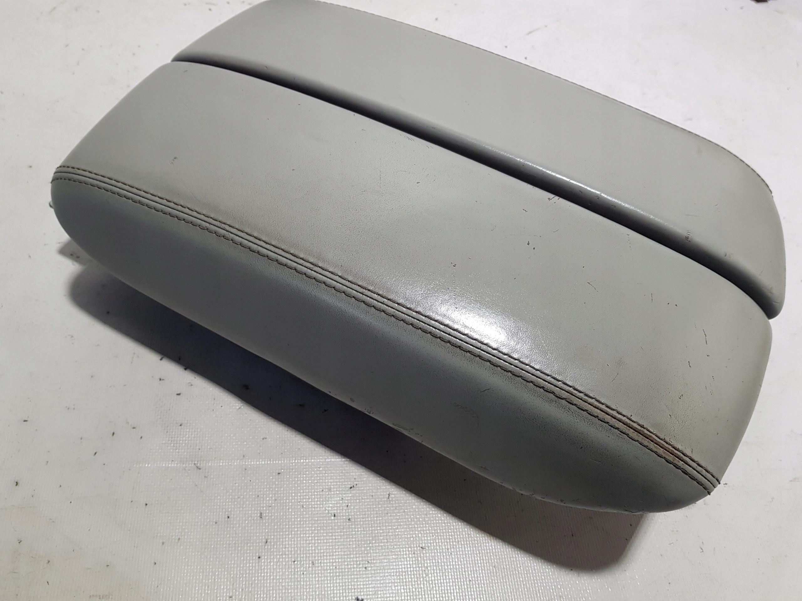TUNEL central armrest AUDI A8 D4