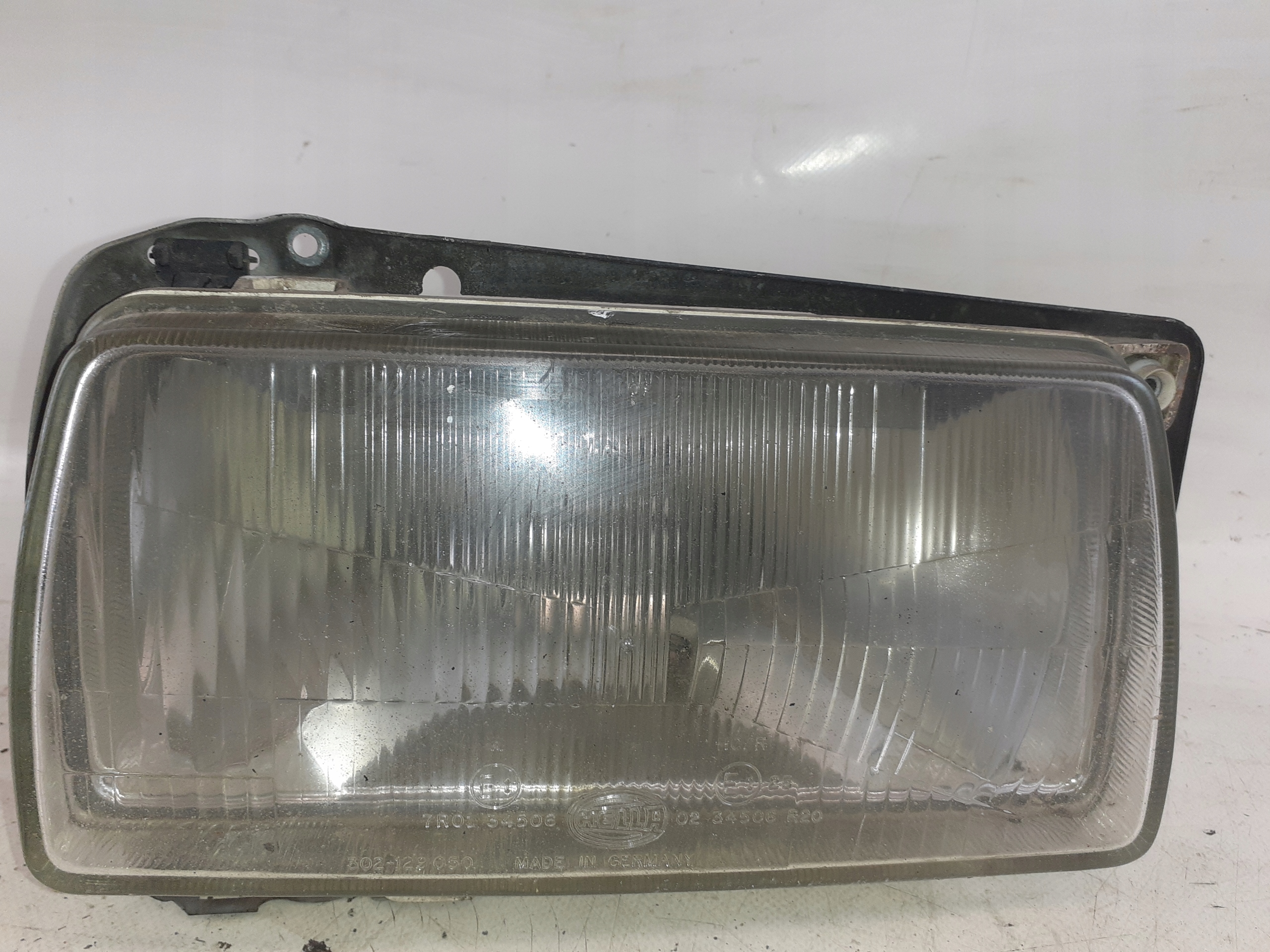 VW JETTA and 1984-1991 REFLEKTOR right light