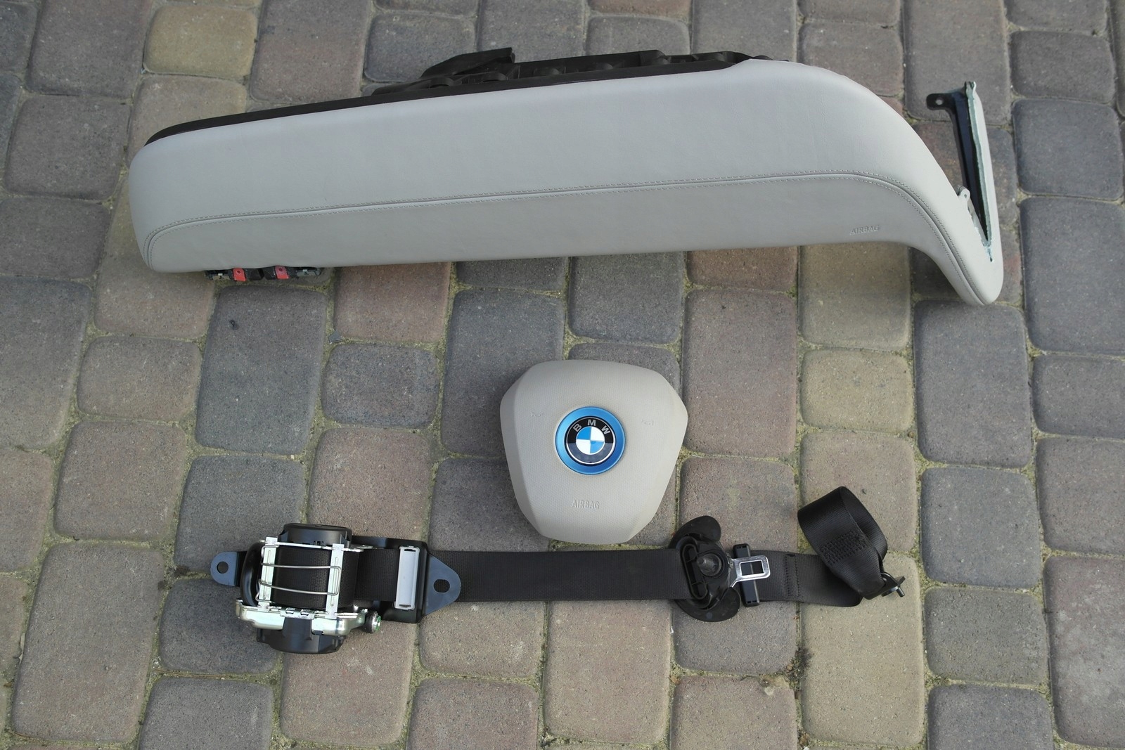 BMW I3 и 3 подушки безопасности кожаный ремень
