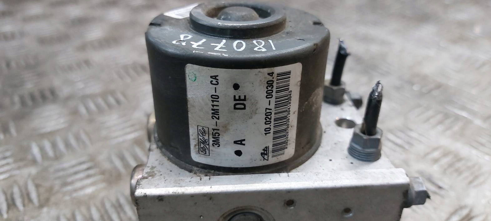 pump control unit ABS MAZDA 3 and BK 3M51-2M110-CA