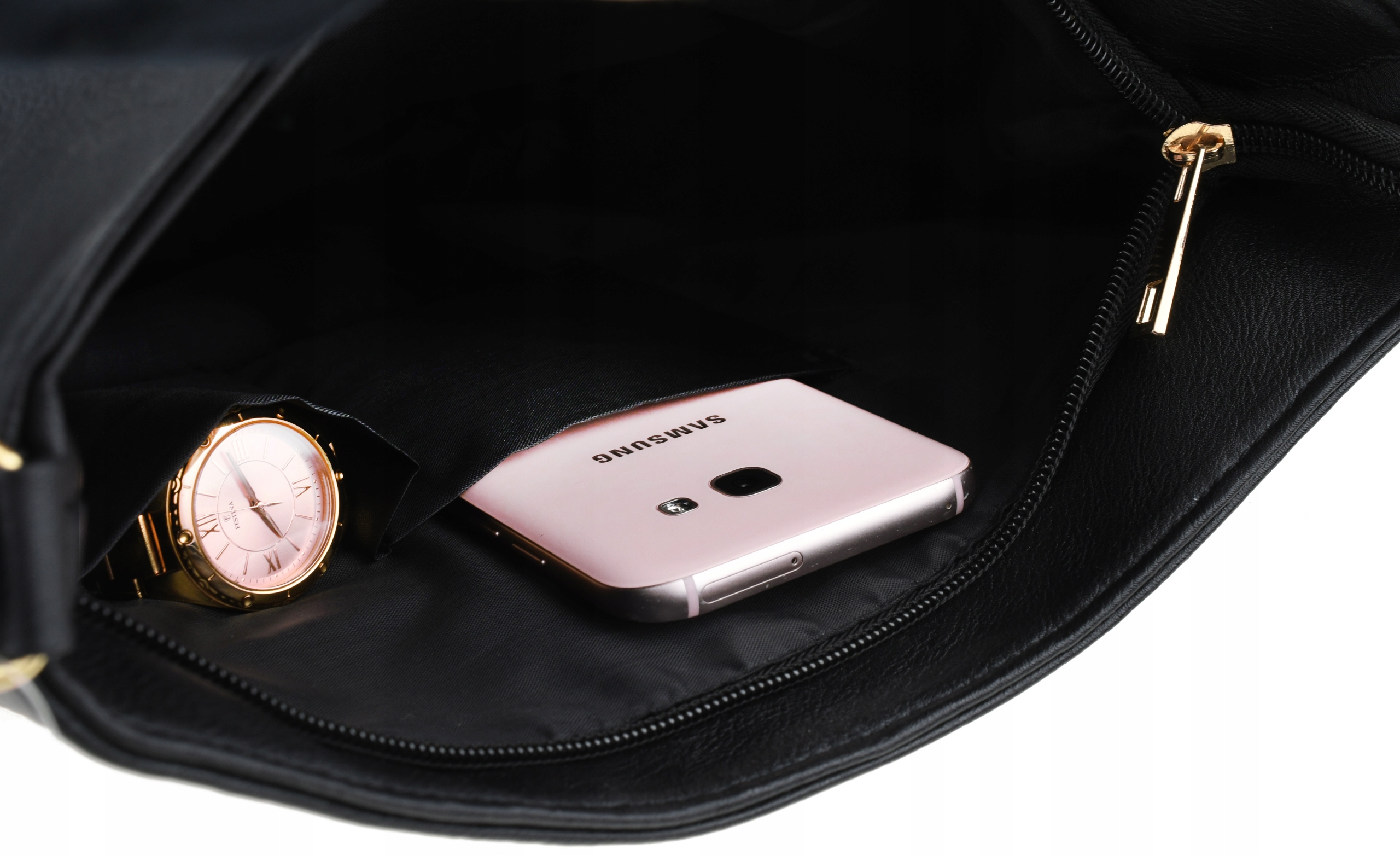 TOREBKA DAMSKA NA RAMIĘ Urocza LISTONOSZKA A5 CZARNA TOREBKI DAMSKIE 304 Kod producenta Torebka Damska Na Ramię FB304 Czarna