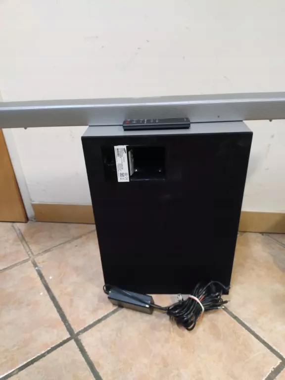 Soundbar Samsung HW-J551/EN srebrny 320 W 2.1