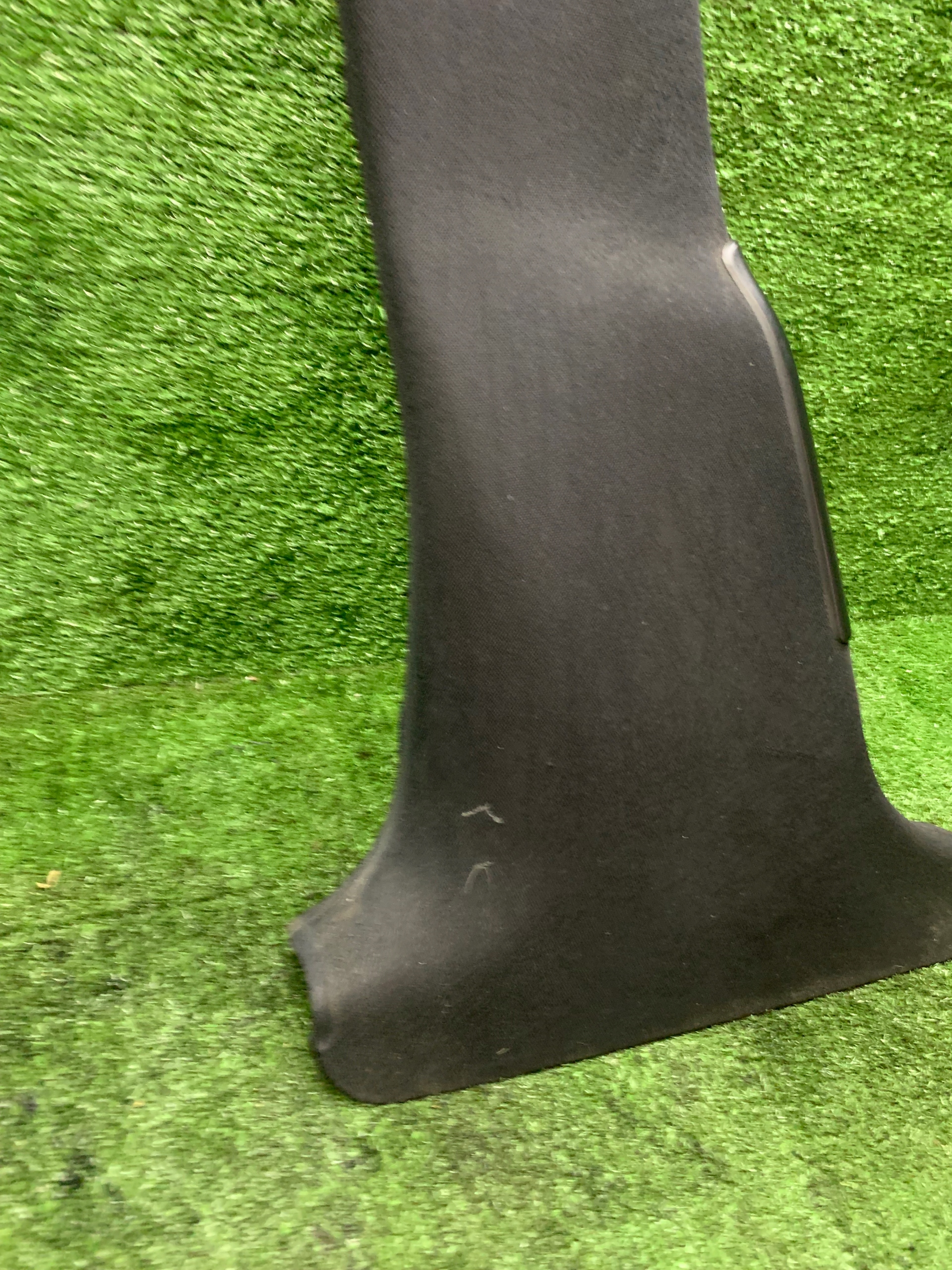MERCEDES E class 211 cover pillar left A2116902954