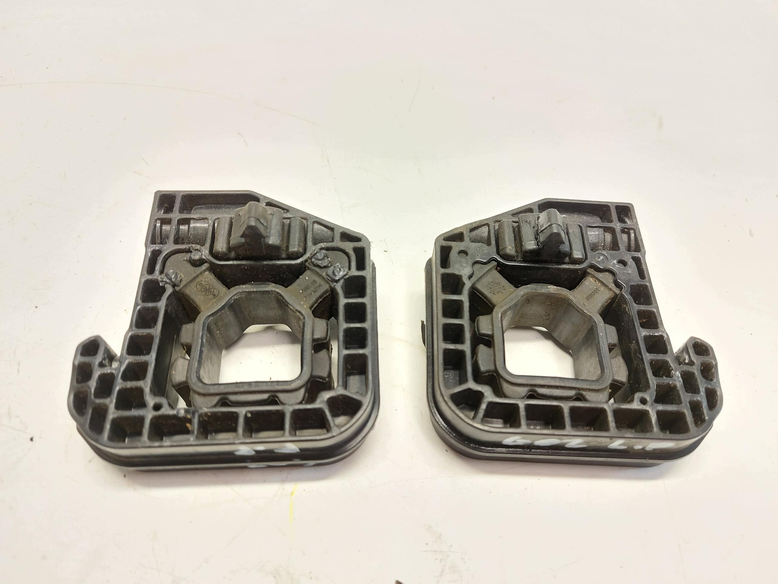 BMW G02 X4 M40i 2023r. Halter Halter des Kühlers links oder rechts SZTUKA !