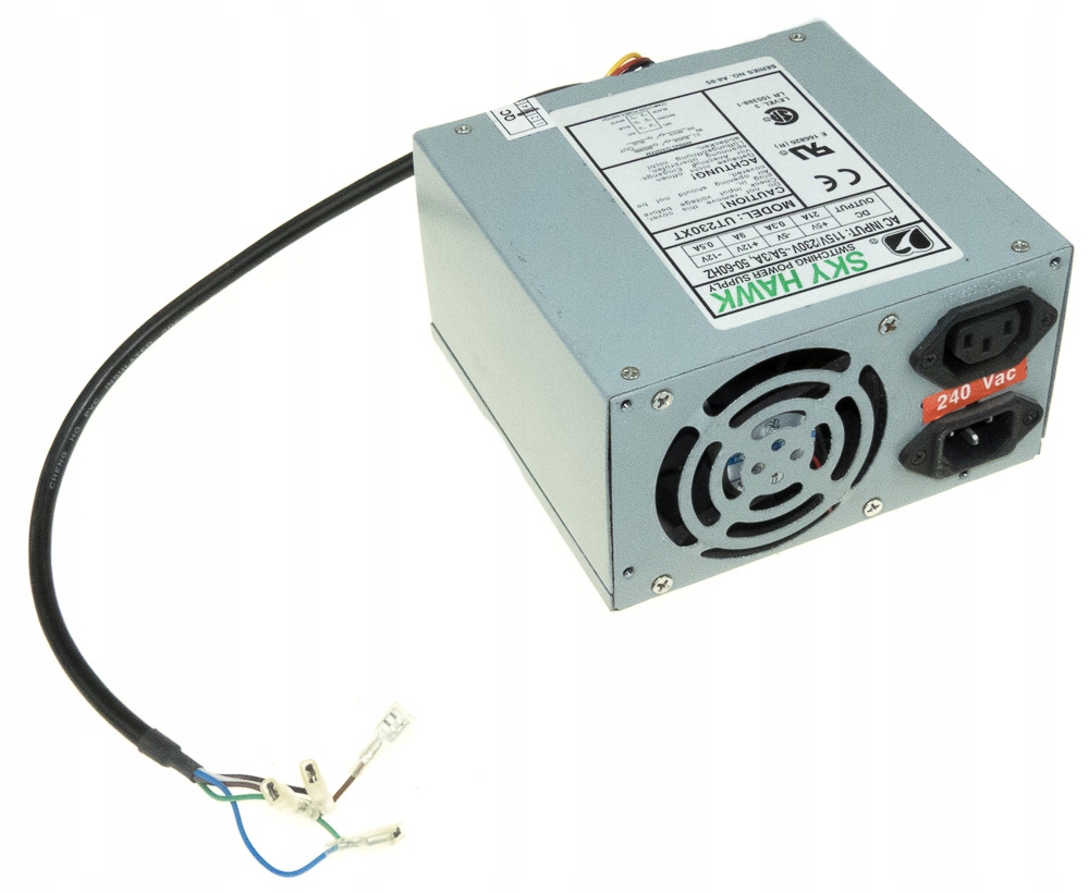 Skyhawk UT230XT 230W At Aux Molex Fdd Počítačový zdroj