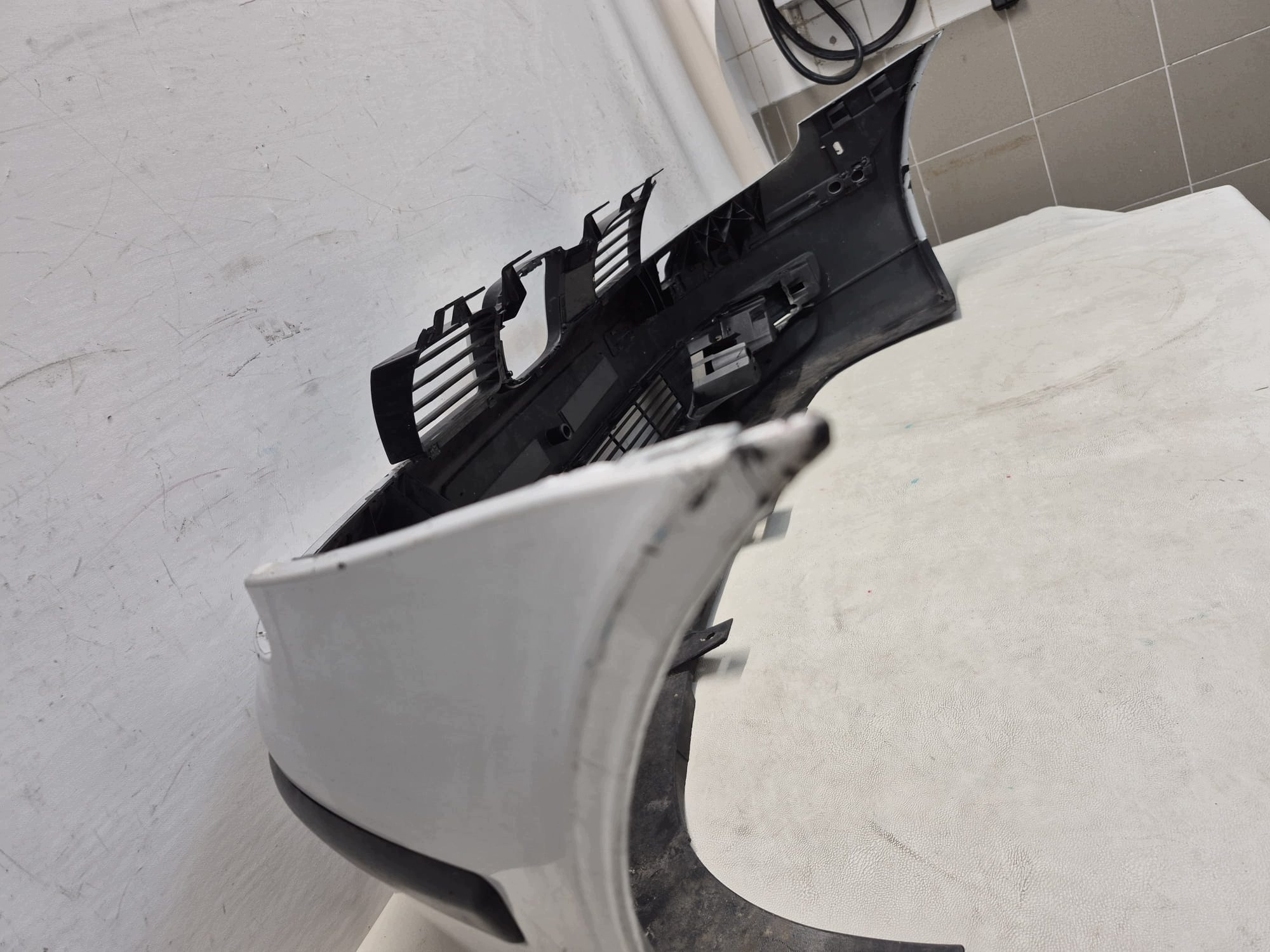 SEAT LEON and TOLEDO II 98- bumper front front SPR 1M0807221H