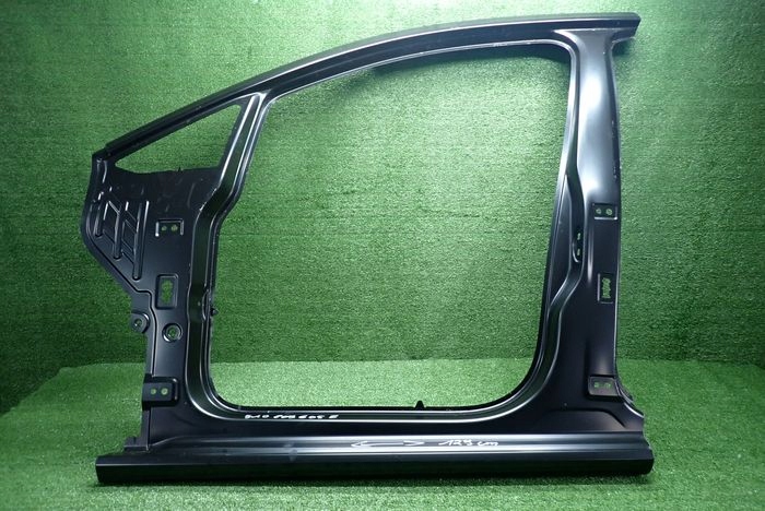 VW GOLF SPORTSVAN 12- pillar threshold left side