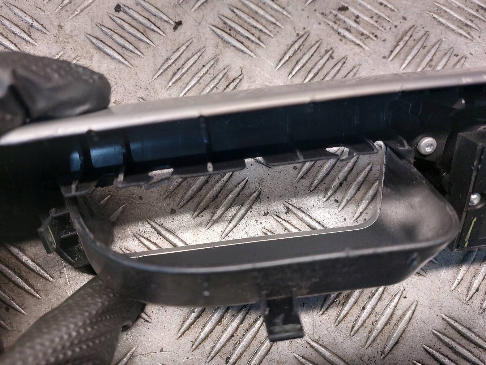 window control switch left front VOLVO V50 and 30658444 8679666