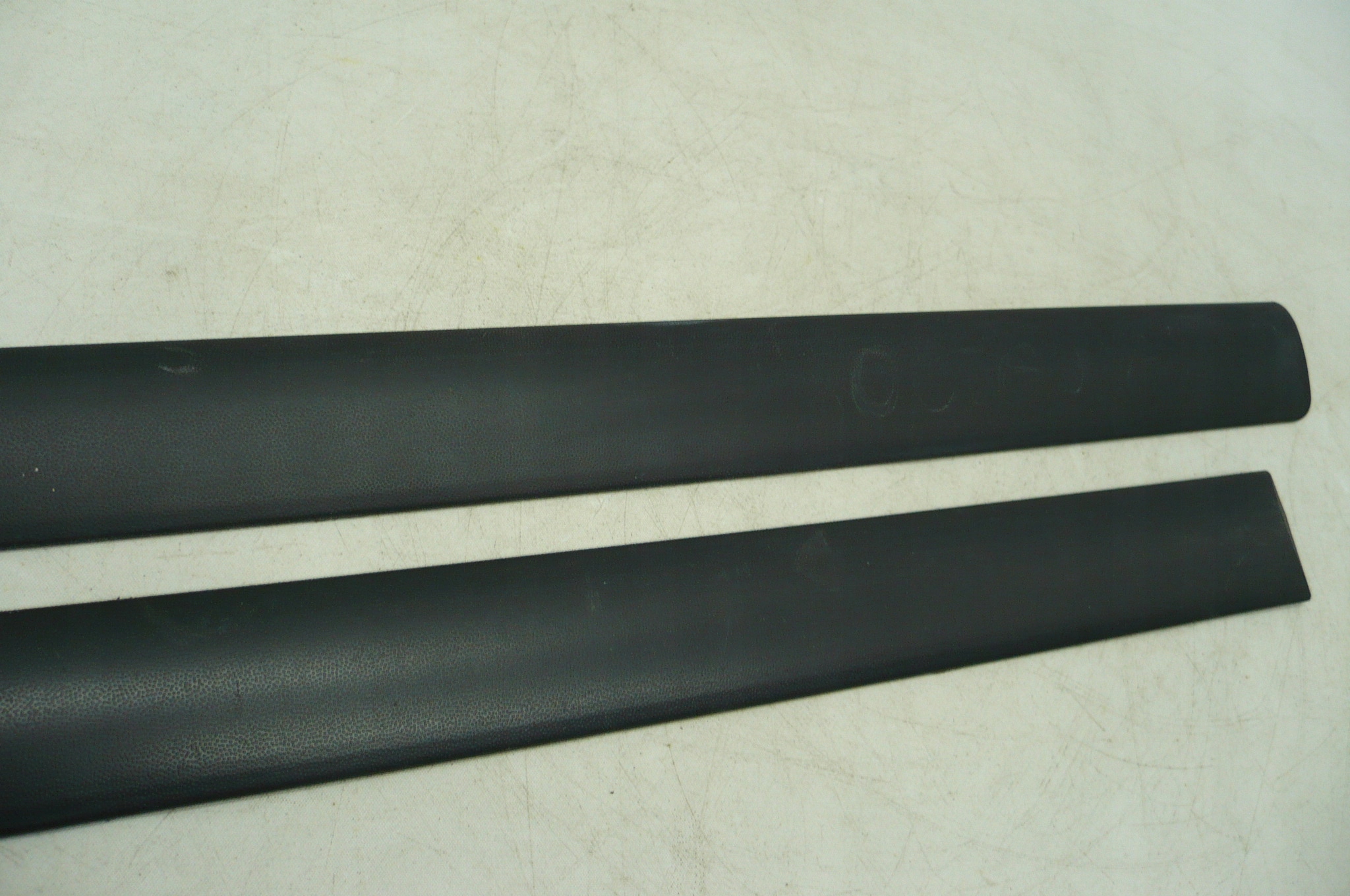 SKODA OCTAVIA II 2 moulding door right front + rear part 2004-08 ROK
