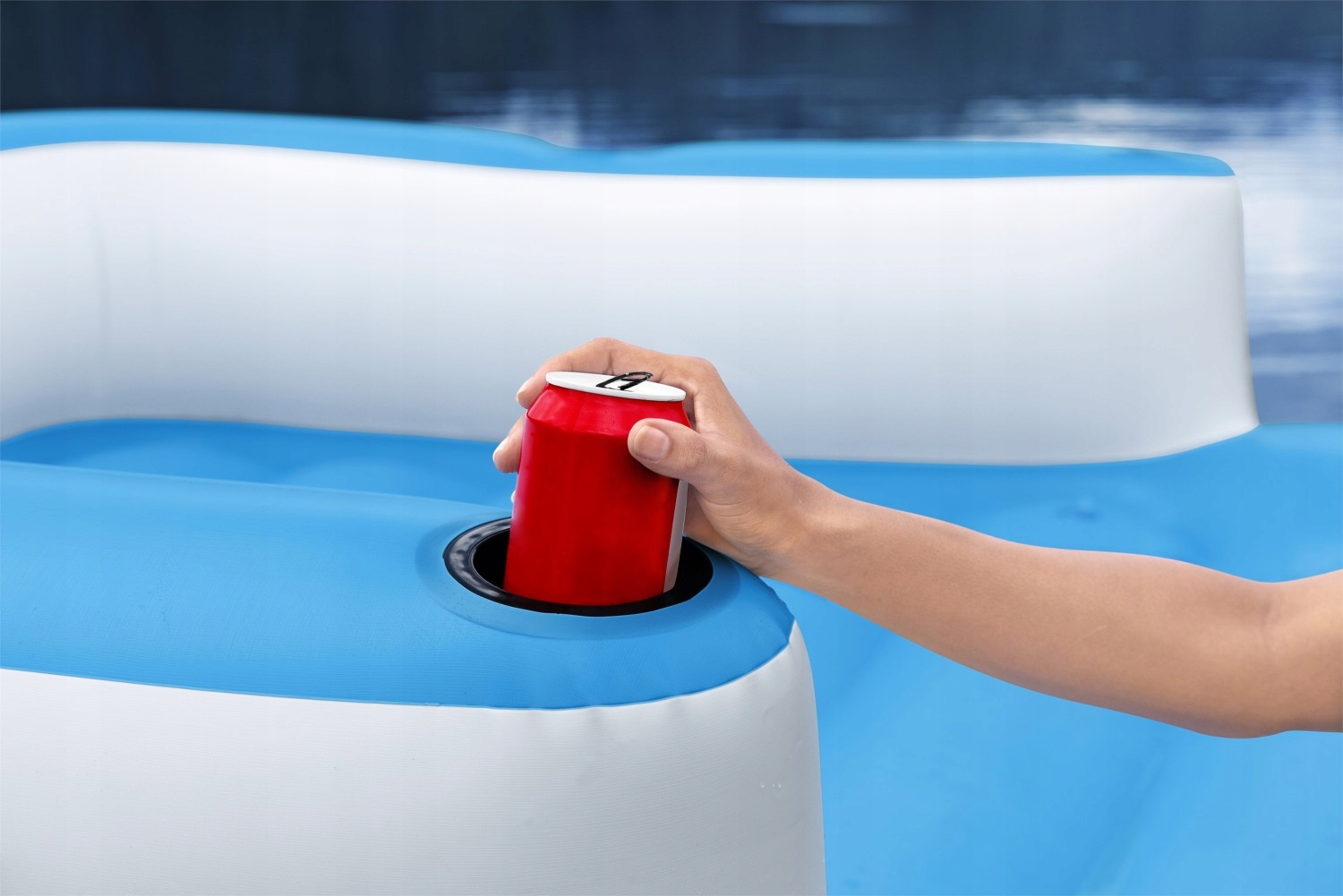 Wyspa Do Pływania 320x198cm Materac BESTWAY 43645 Cechy dodatkowe fotelowe oparcie